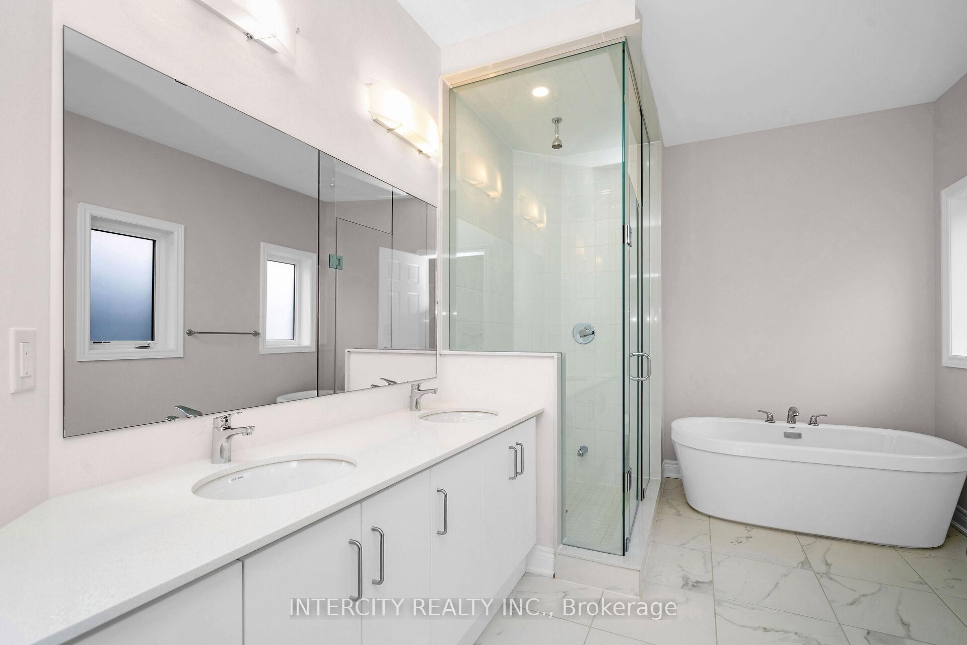 Photo 20 of 39 Keyworth Crescent, Brampton, Sandringham-Wellington North — HOMEH