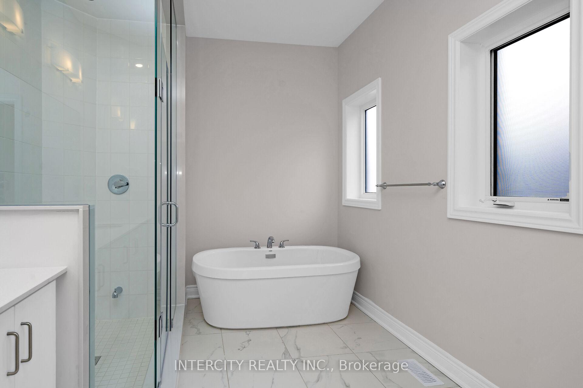 Photo 21 of 39 Keyworth Crescent, Brampton, Sandringham-Wellington North — HOMEH