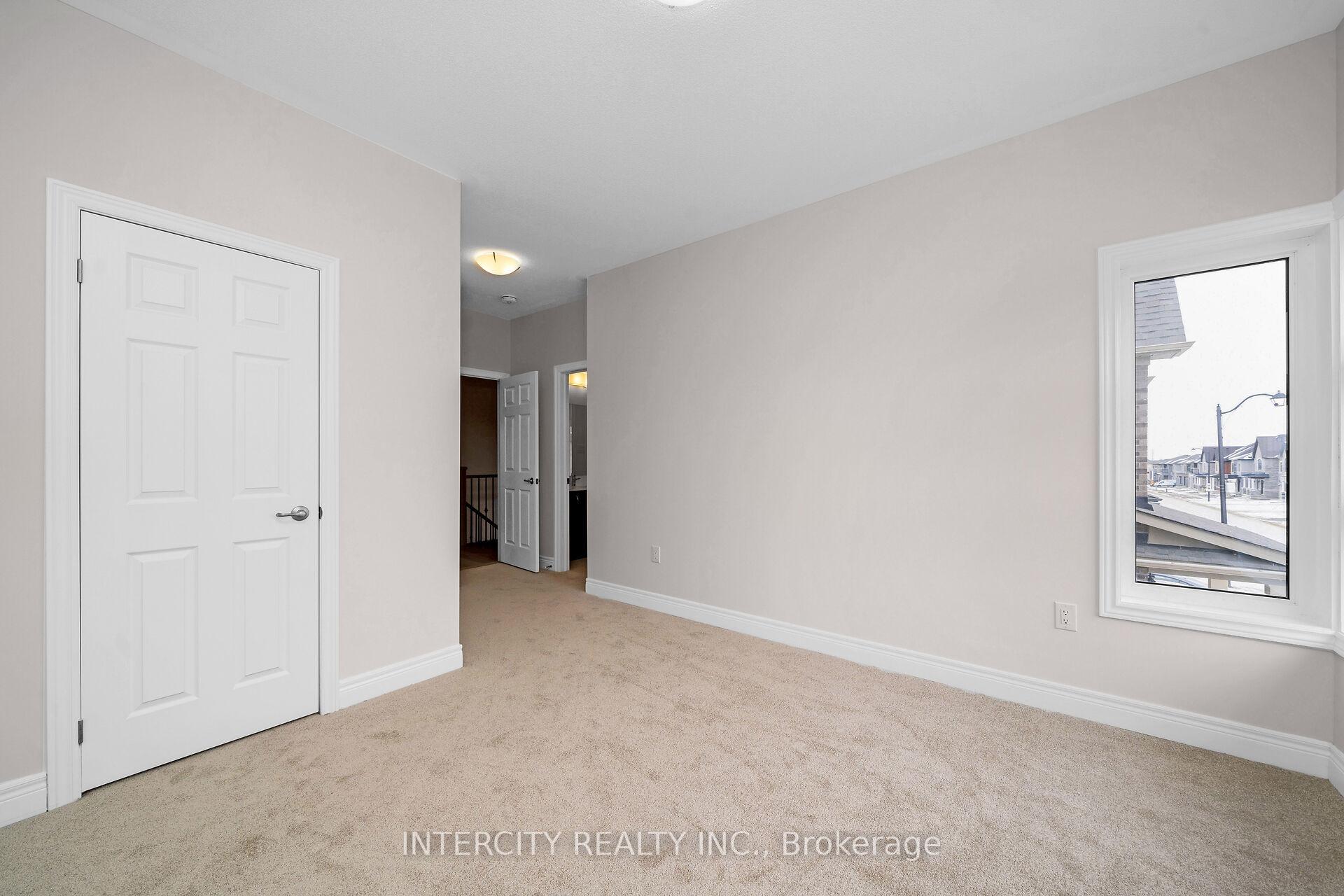Photo 30 of 39 Keyworth Crescent, Brampton, Sandringham-Wellington North — HOMEH