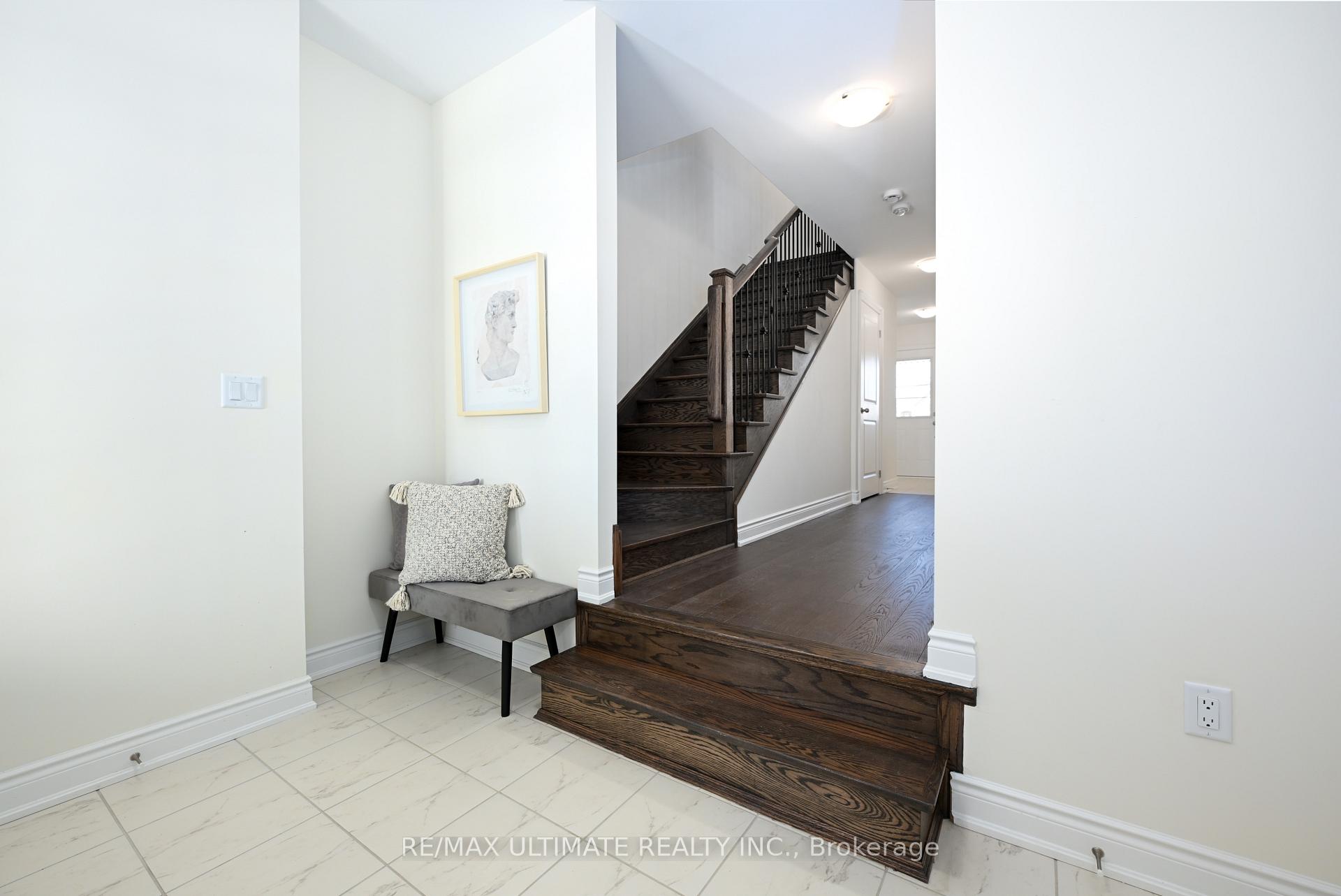Photo 2 of 85 Hayrake Street, Brampton, Snelgrove — HOMEH