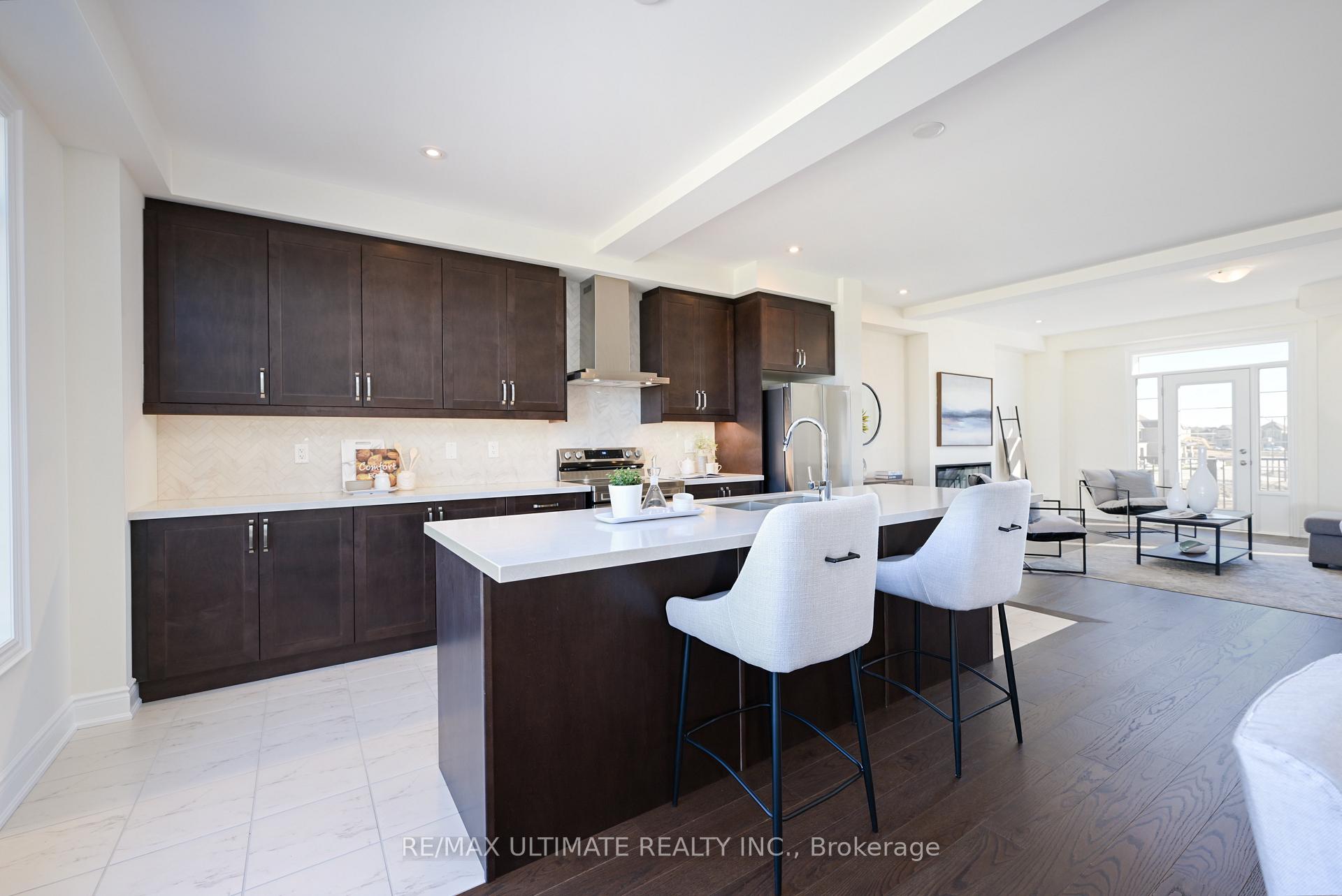 Photo 3 of 85 Hayrake Street, Brampton, Snelgrove — HOMEH