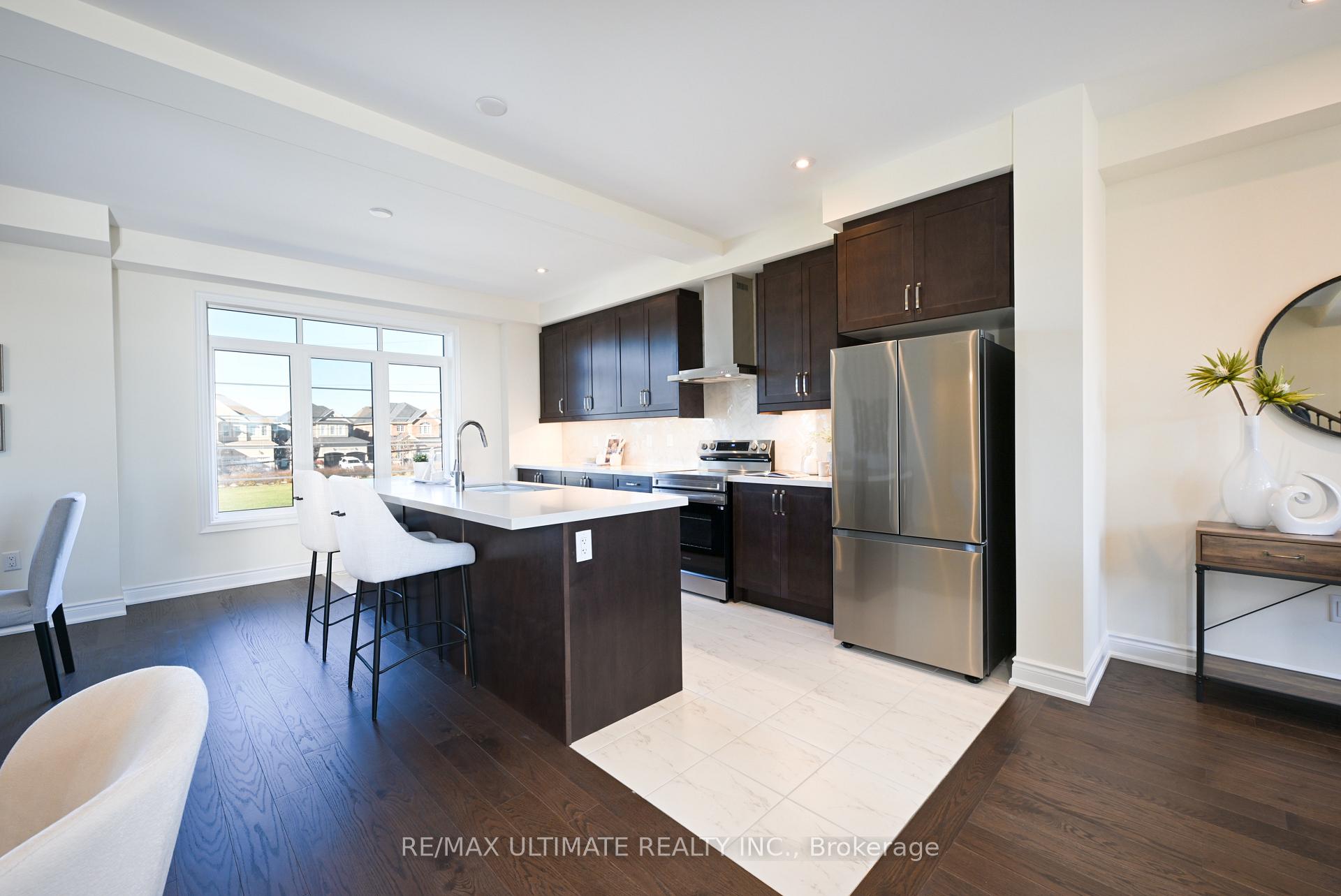 Photo 10 of 85 Hayrake Street, Brampton, Snelgrove — HOMEH