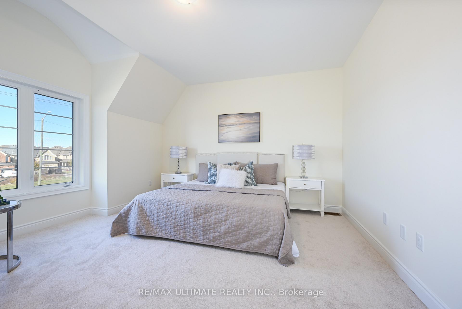 Photo 19 of 85 Hayrake Street, Brampton, Snelgrove — HOMEH