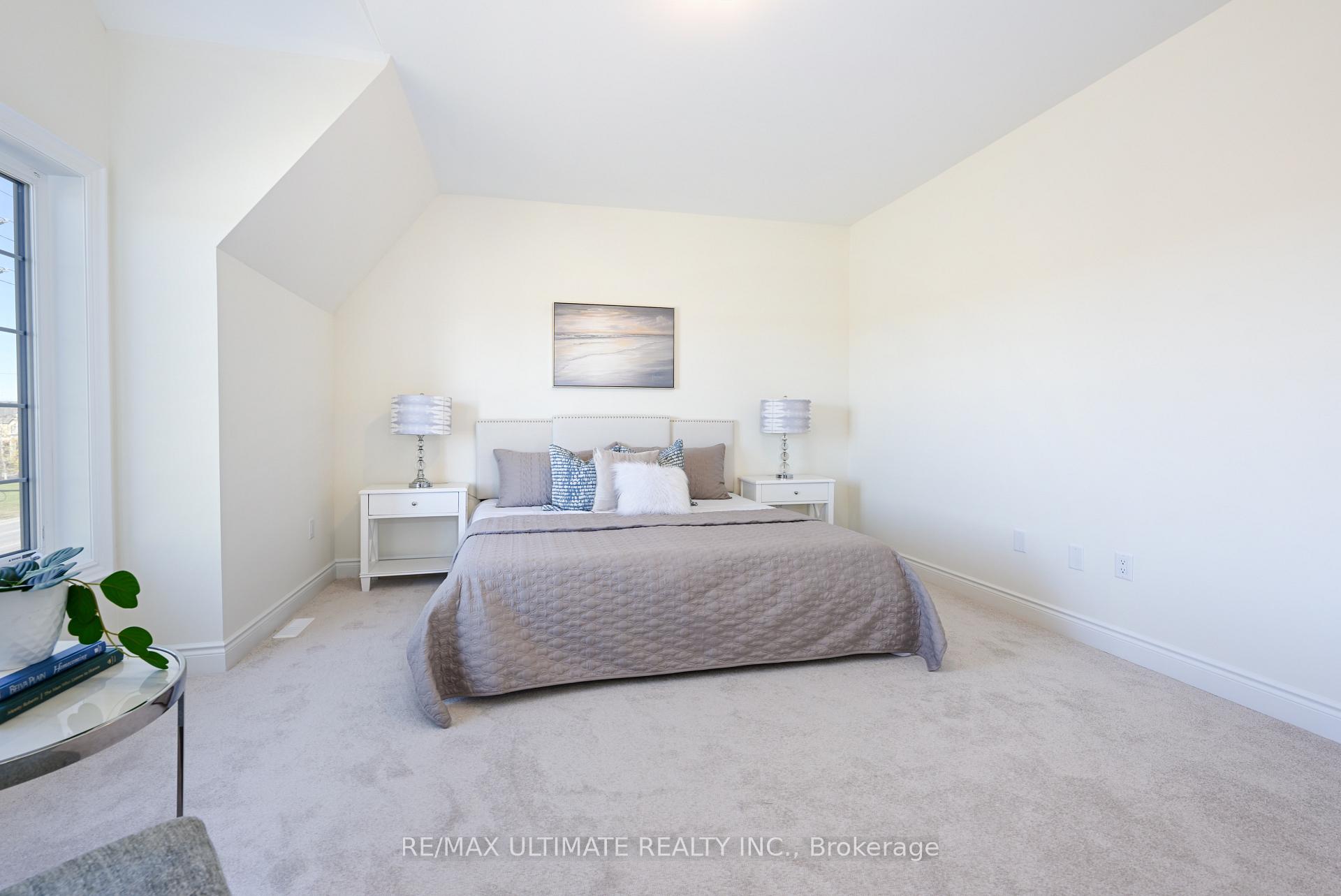 Photo 7 of 85 Hayrake Street, Brampton, Snelgrove — HOMEH