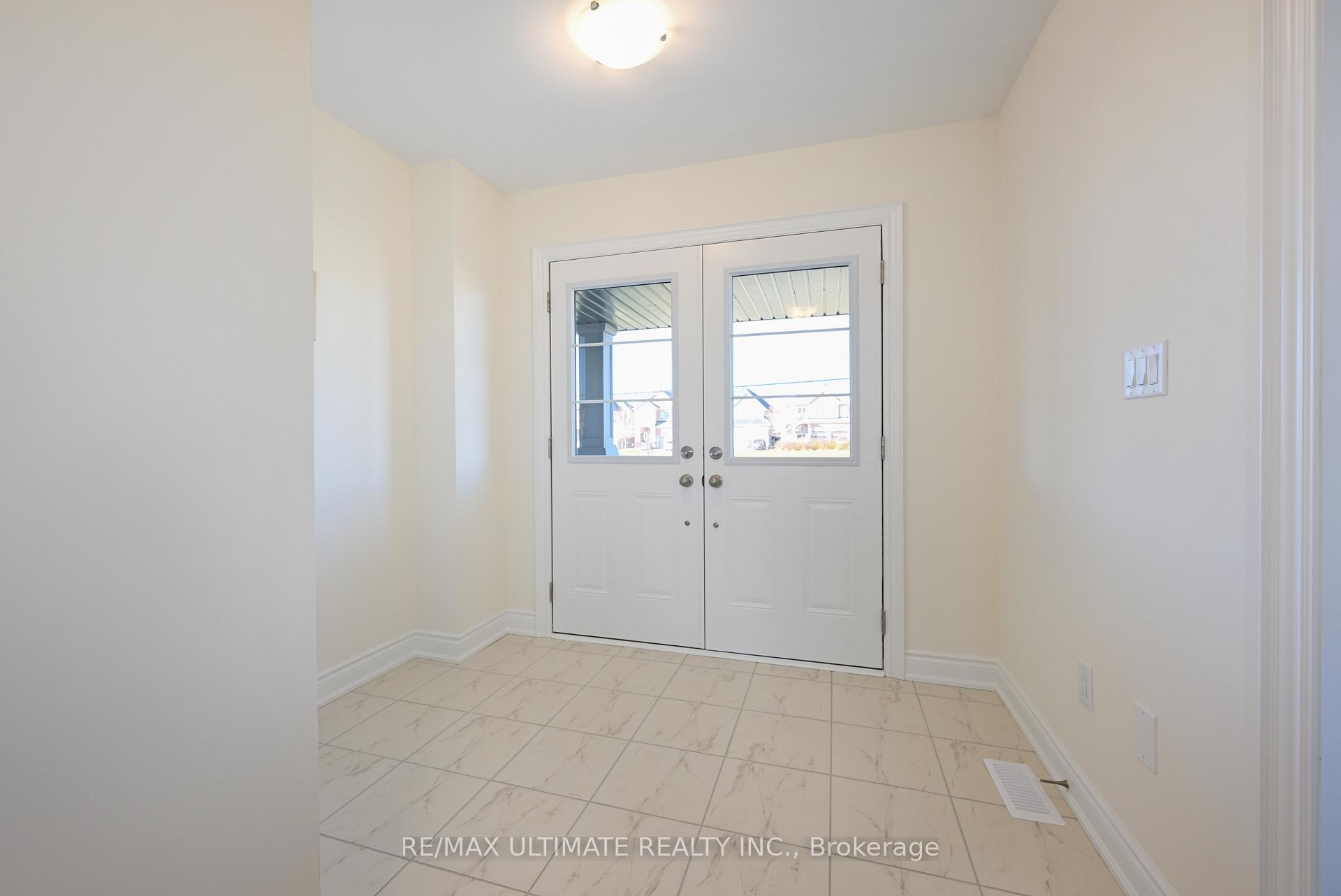 Photo 26 of 85 Hayrake Street, Brampton, Snelgrove — HOMEH