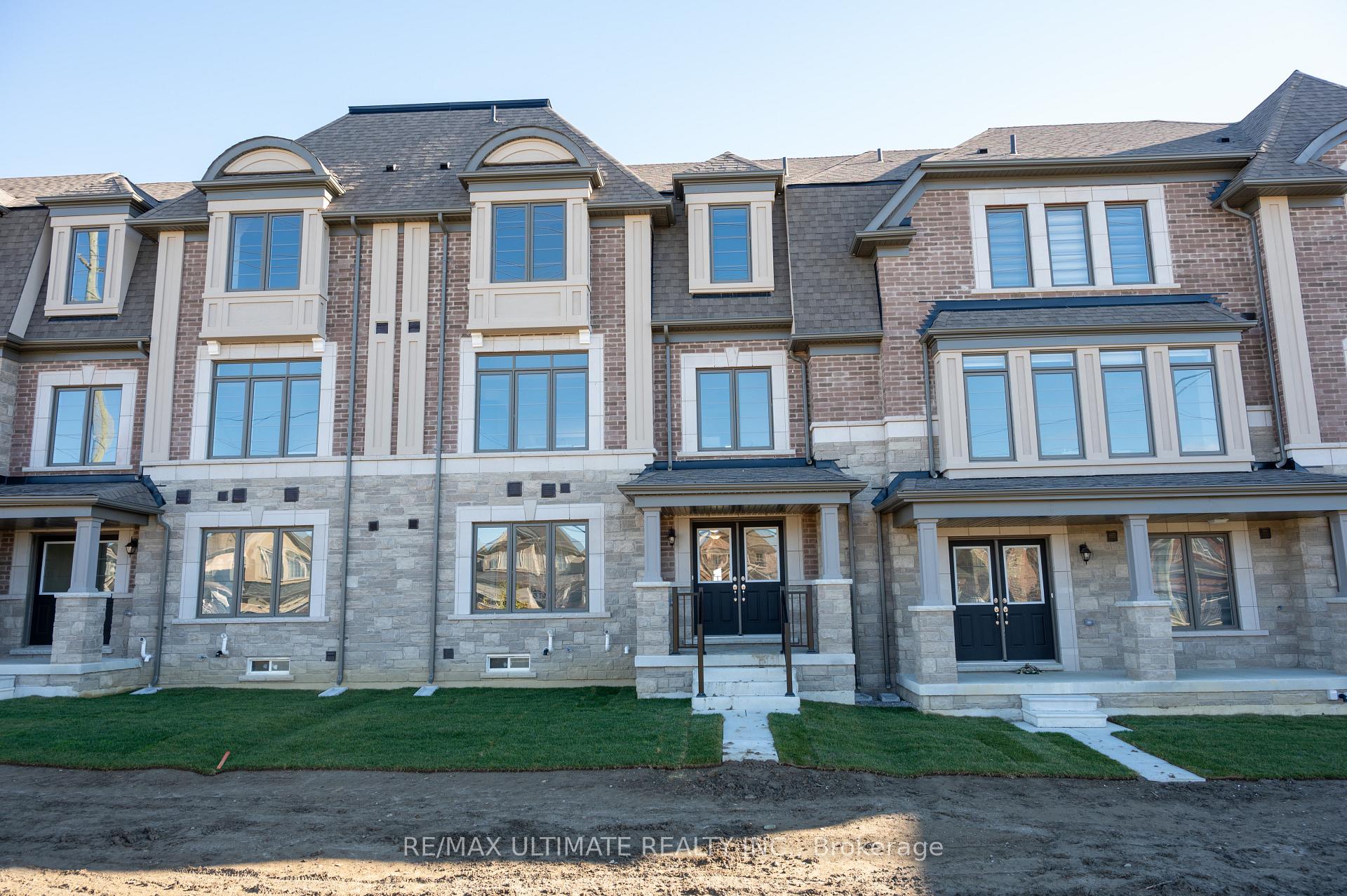 Photo 34 of 85 Hayrake Street, Brampton, Snelgrove — HOMEH