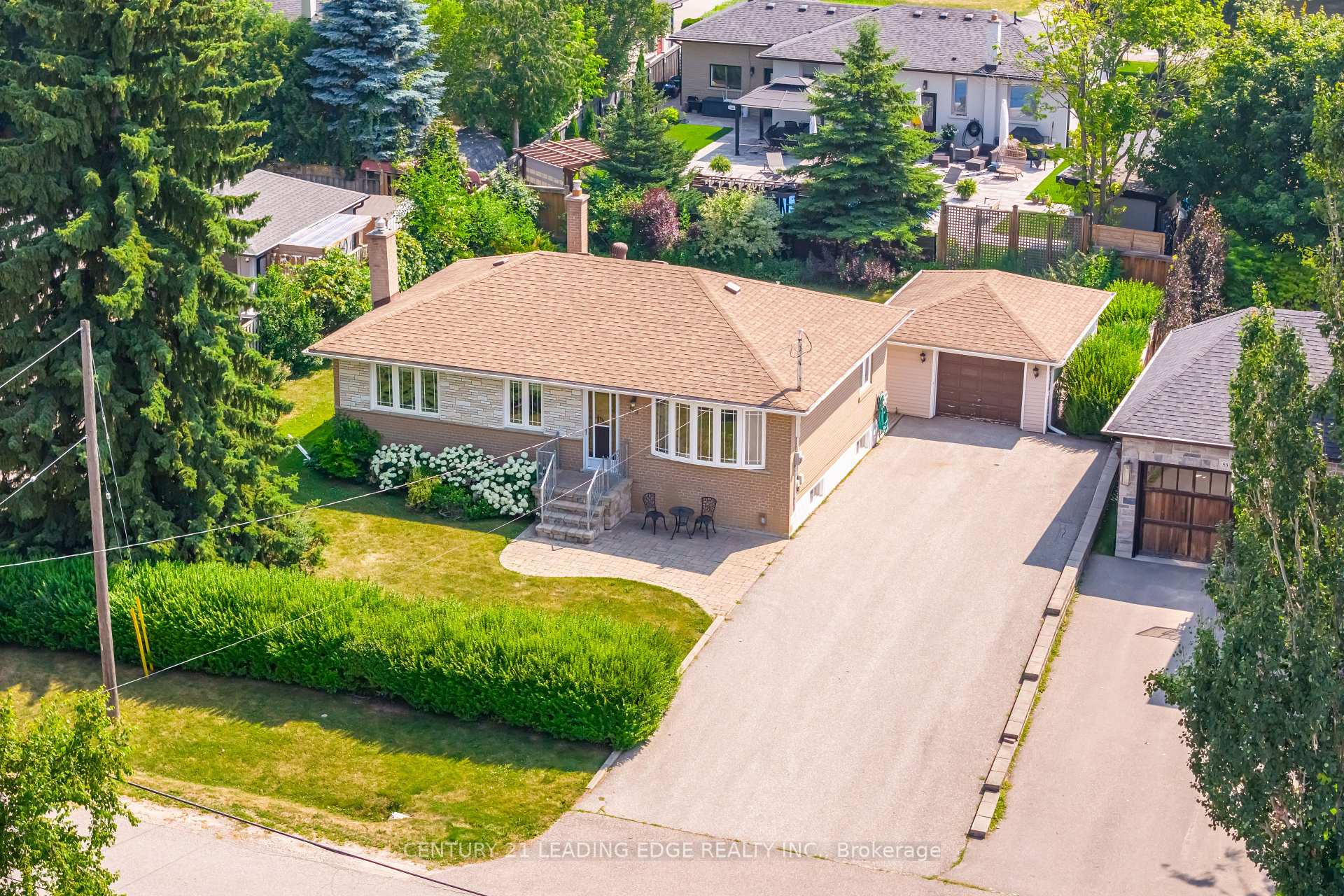 Photo 4 of 59 Chinook Drive, King, Nobleton — HOMEH