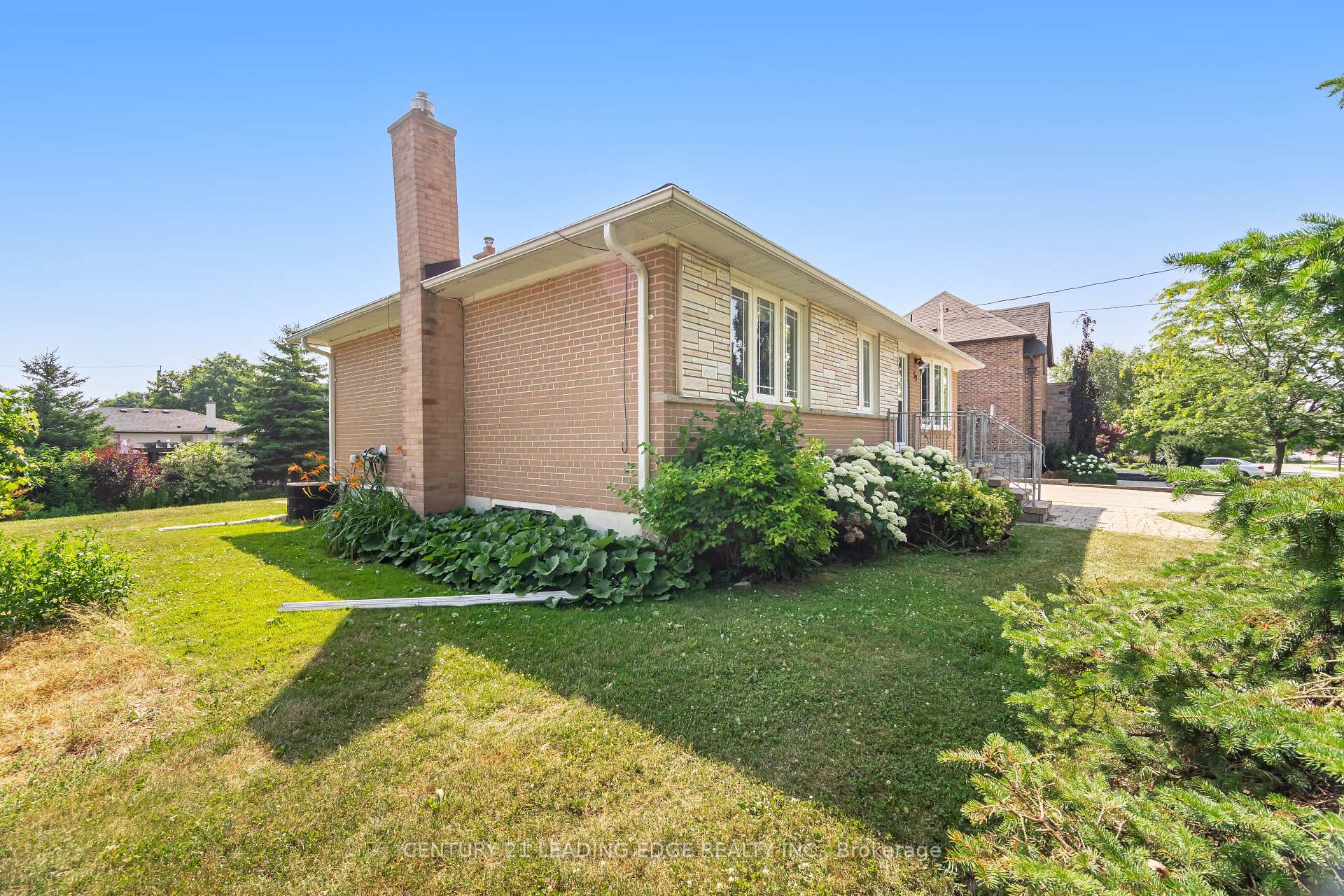 Photo 9 of 59 Chinook Drive, King, Nobleton — HOMEH