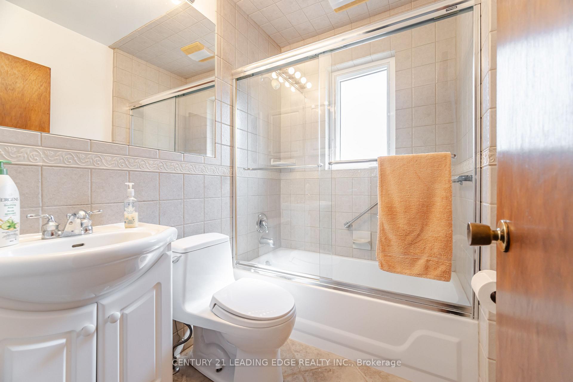 Photo 26 of 59 Chinook Drive, King, Nobleton — HOMEH