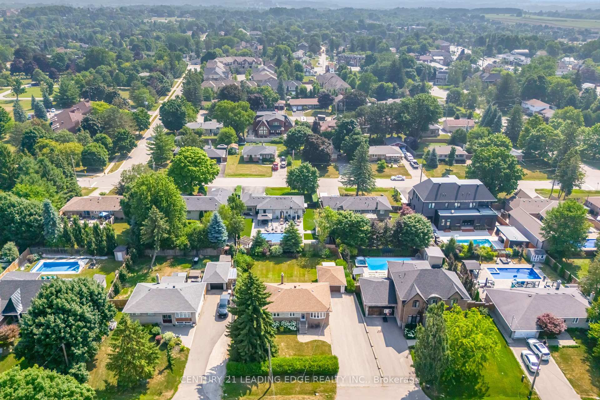 Photo 41 of 59 Chinook Drive, King, Nobleton — HOMEH