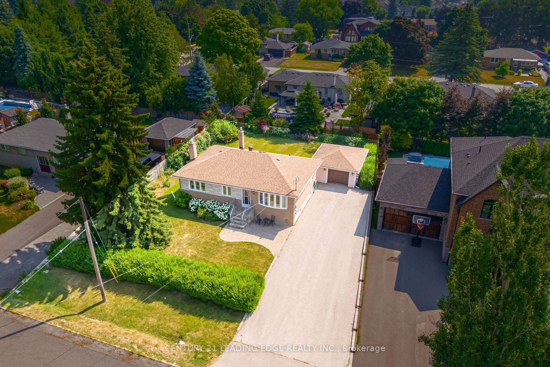 Photo 42 of 59 Chinook Drive, King, Nobleton — HOMEH