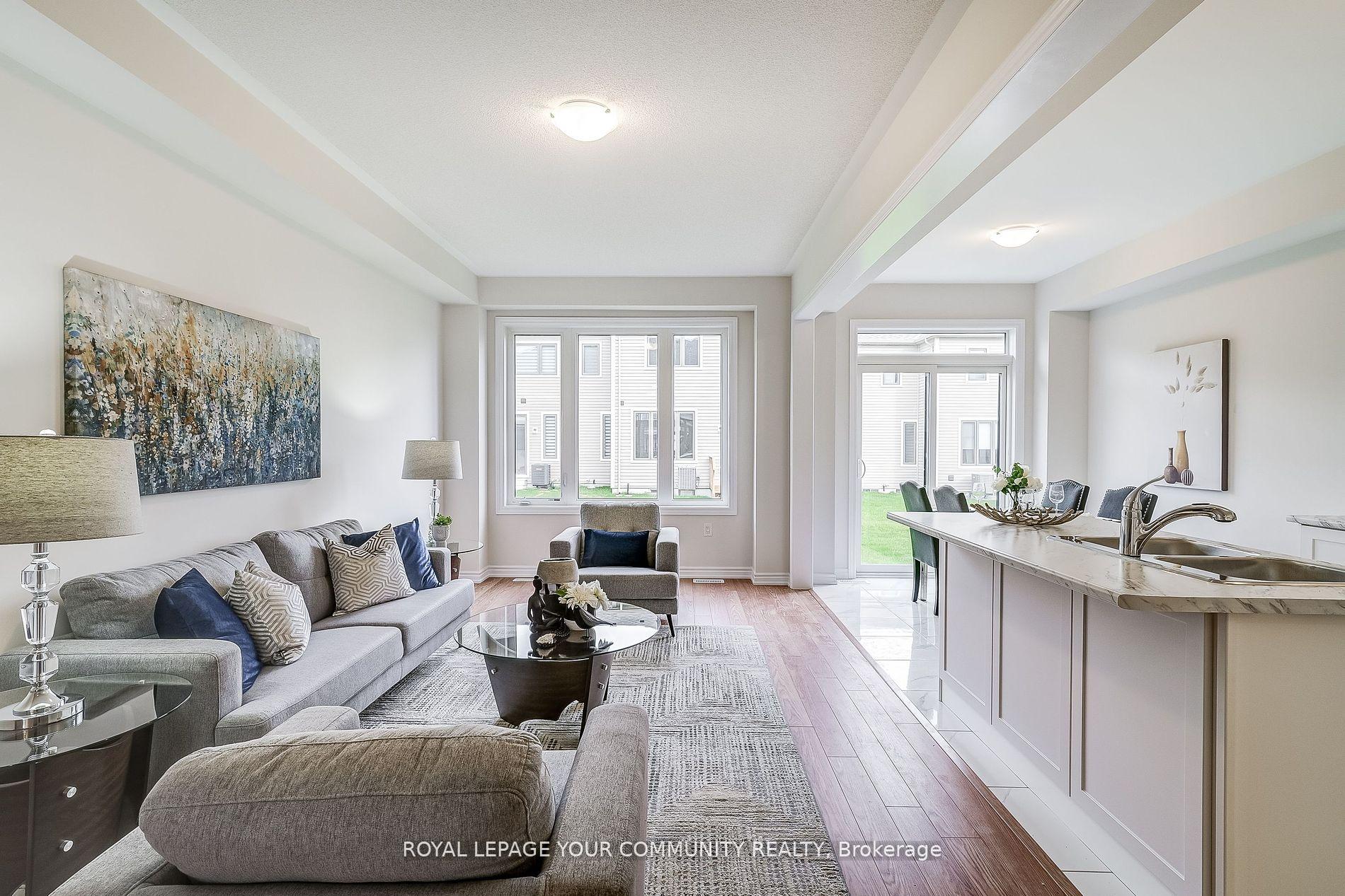 Photo 15 of 8 Rochester Drive, Barrie, Rural Barrie Southeast — HOMEH