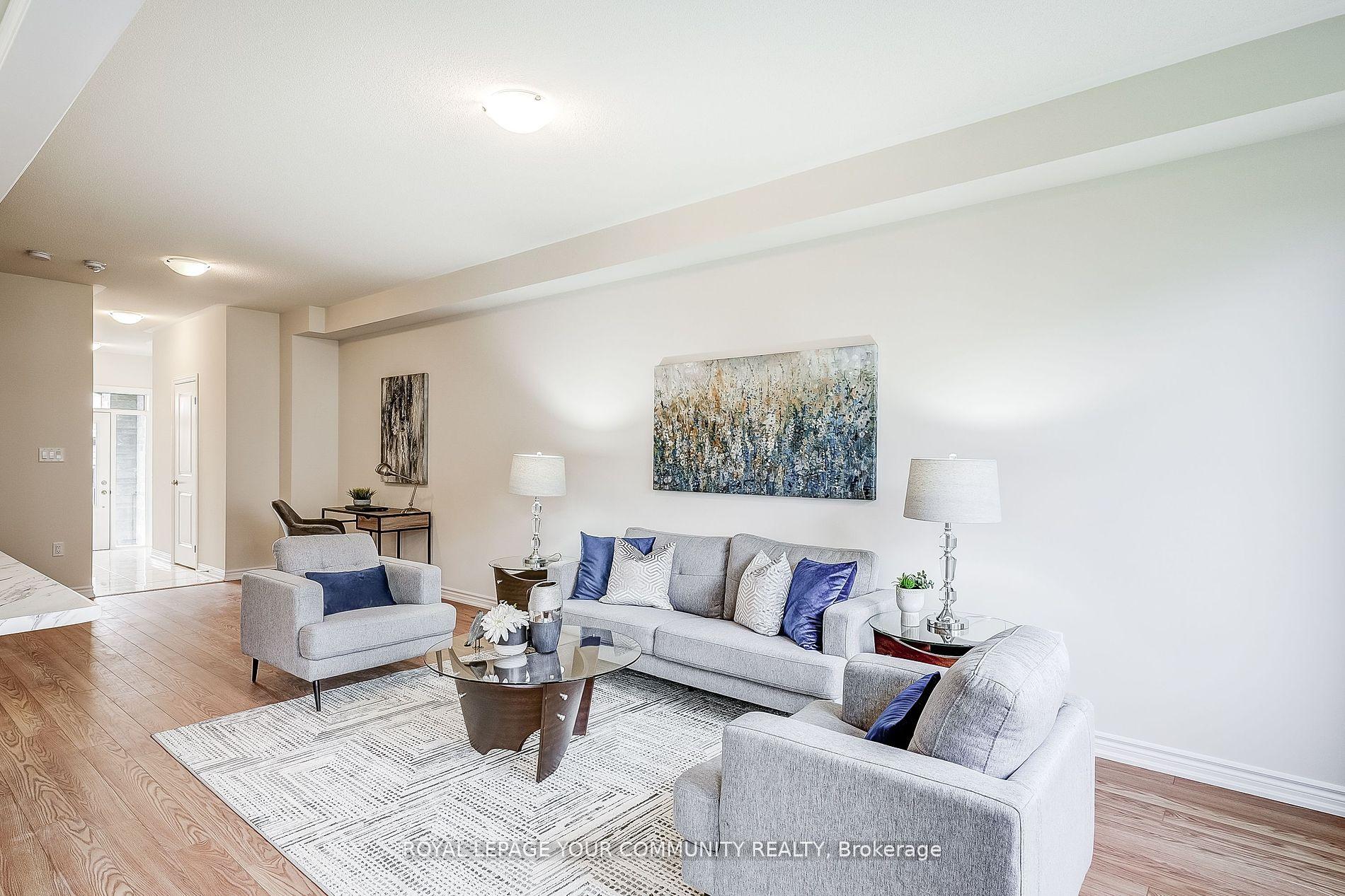 Photo 12 of 8 Rochester Drive, Barrie, Rural Barrie Southeast — HOMEH