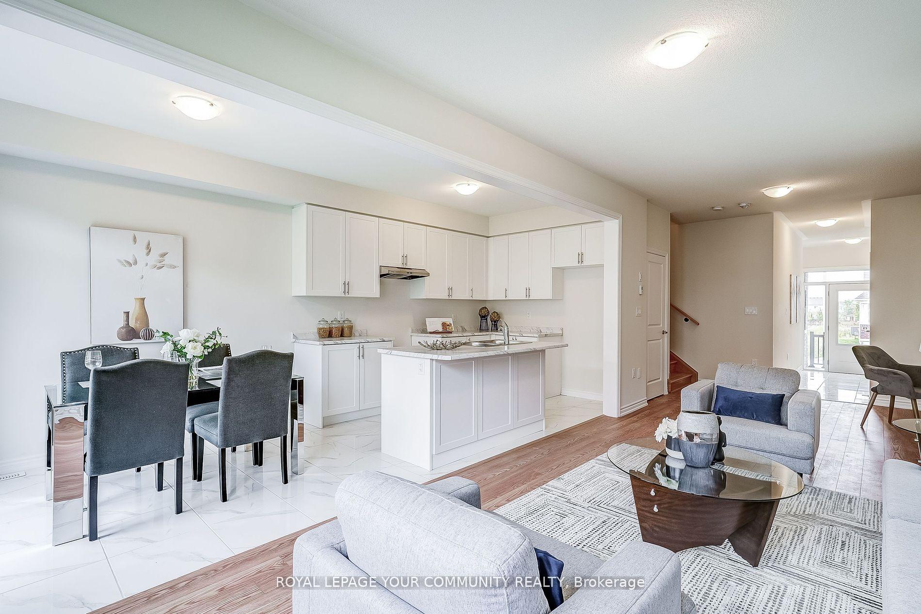 Photo 14 of 8 Rochester Drive, Barrie, Rural Barrie Southeast — HOMEH