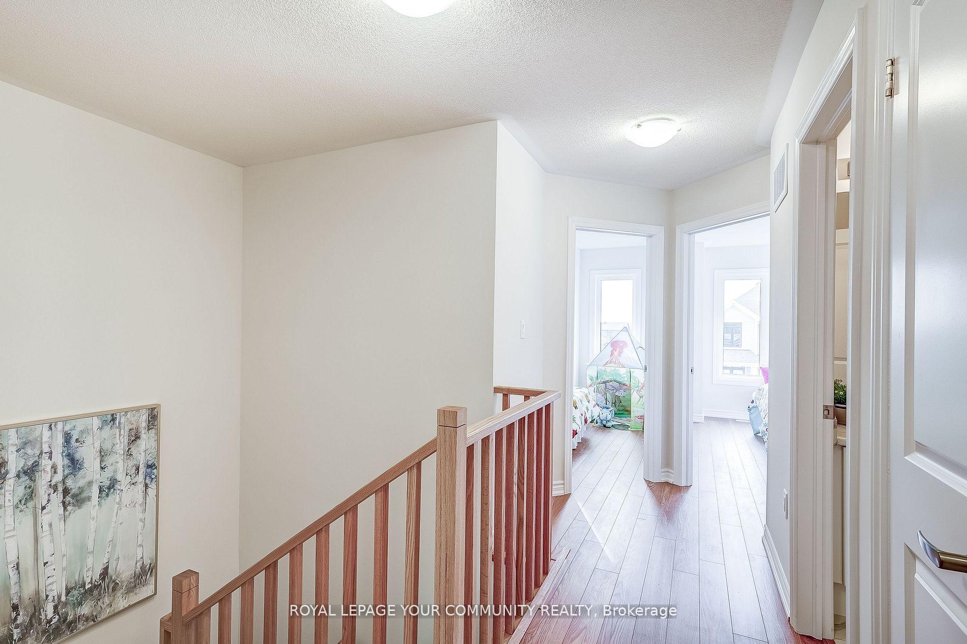Photo 29 of 8 Rochester Drive, Barrie, Rural Barrie Southeast — HOMEH