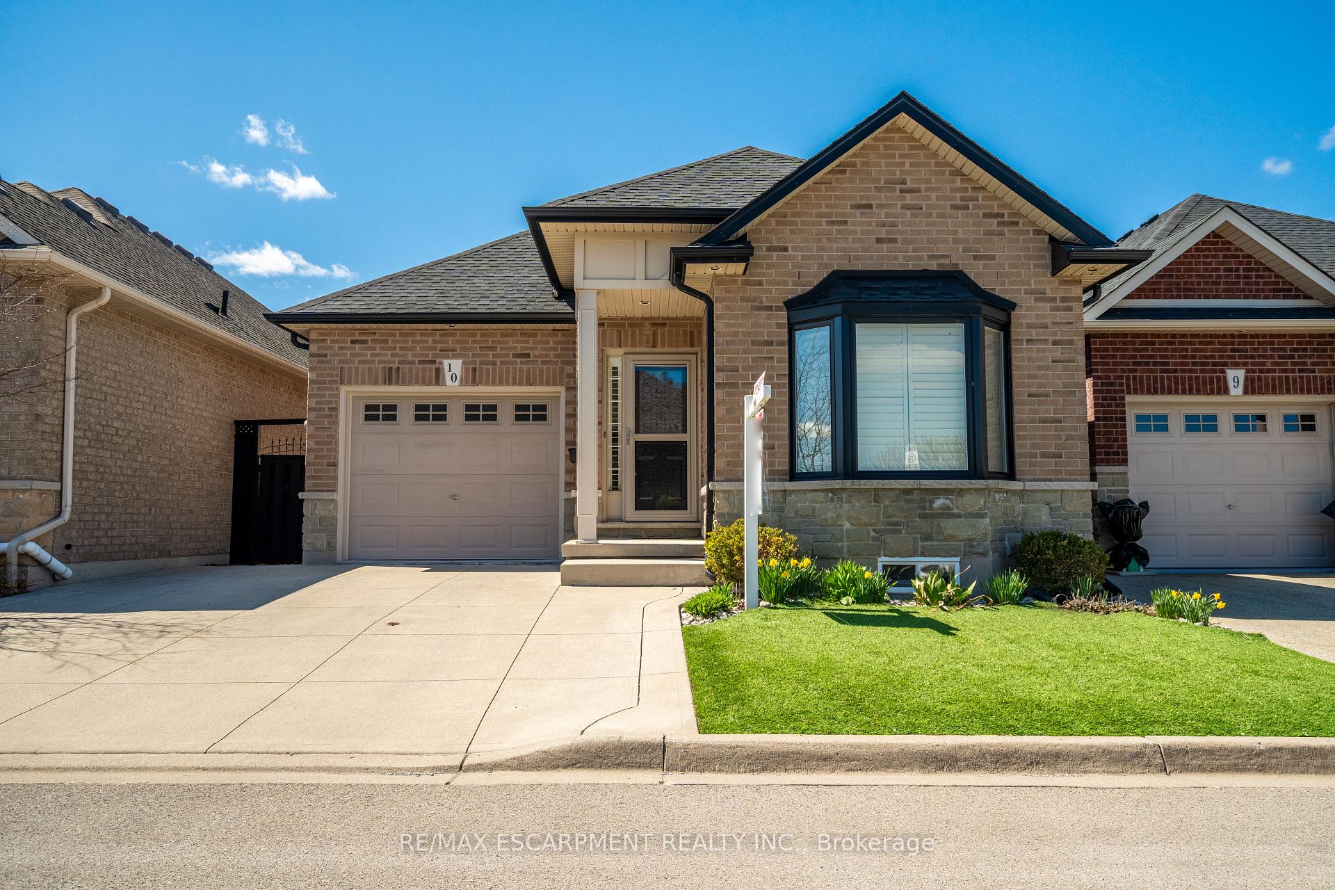 Photo 1 of Unit 10, 10 Greenbrook Drive, Hamilton, Greenford — HOMEH