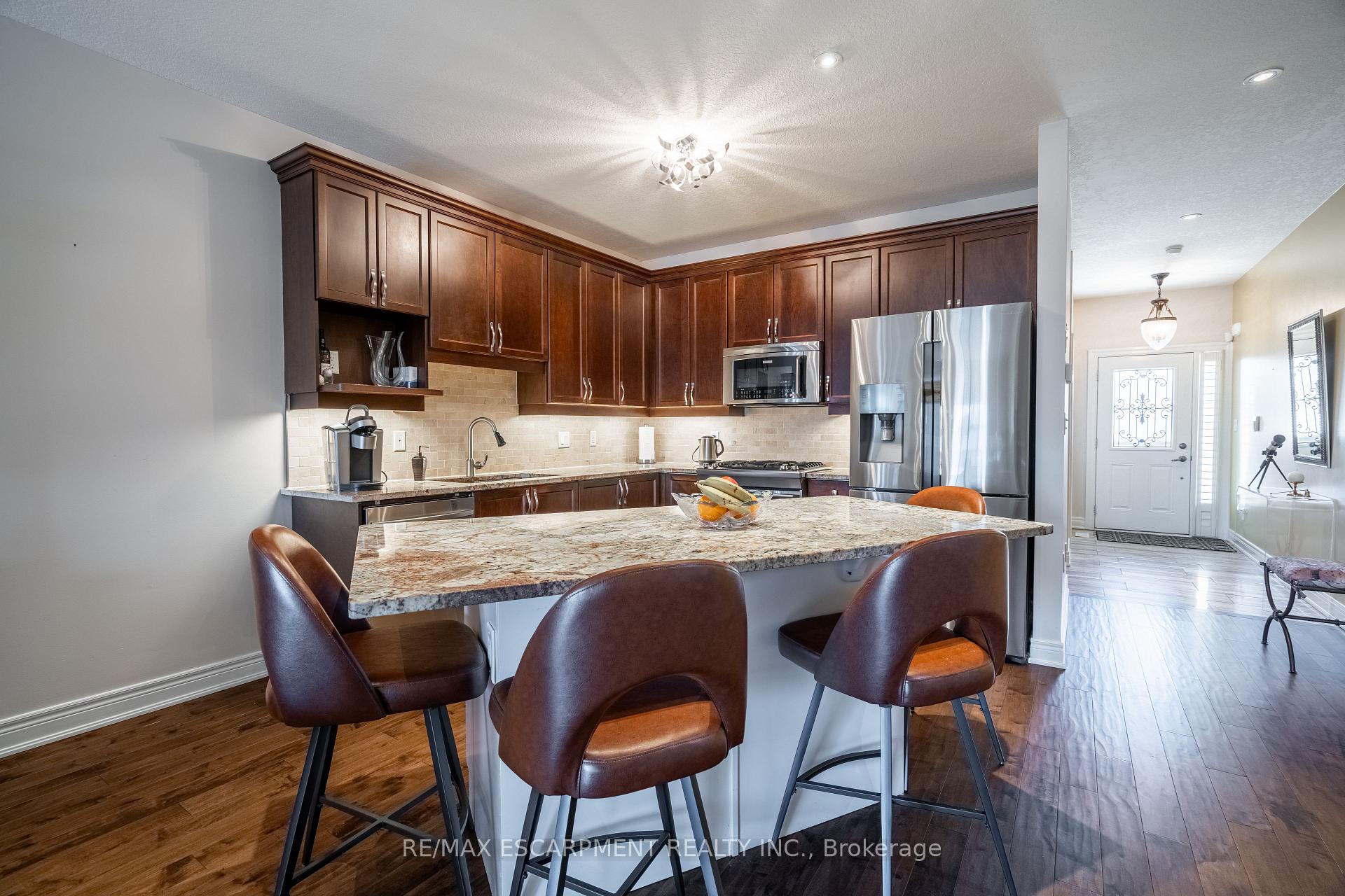 Photo 16 of Unit 10, 10 Greenbrook Drive, Hamilton, Greenford — HOMEH