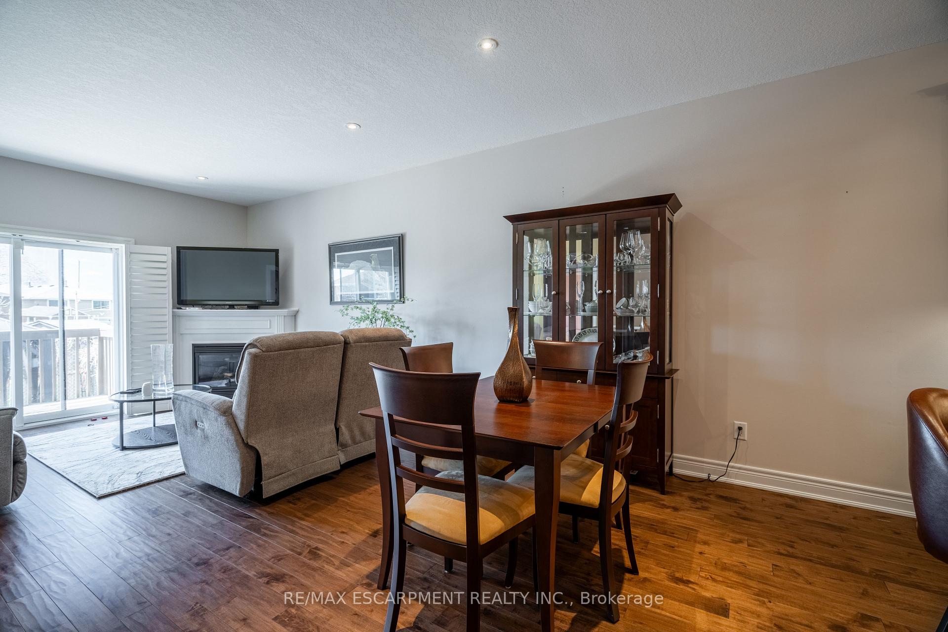 Photo 7 of Unit 10, 10 Greenbrook Drive, Hamilton, Greenford — HOMEH