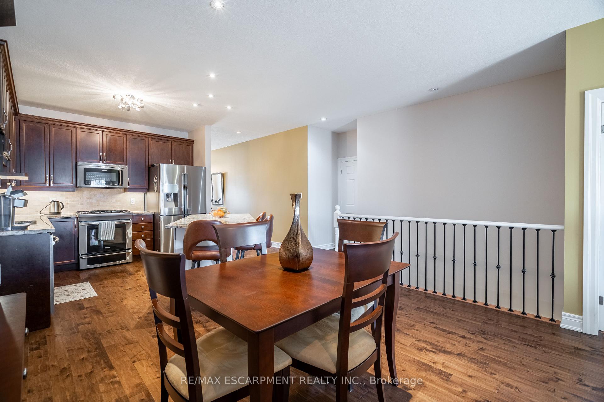 Photo 23 of Unit 10, 10 Greenbrook Drive, Hamilton, Greenford — HOMEH