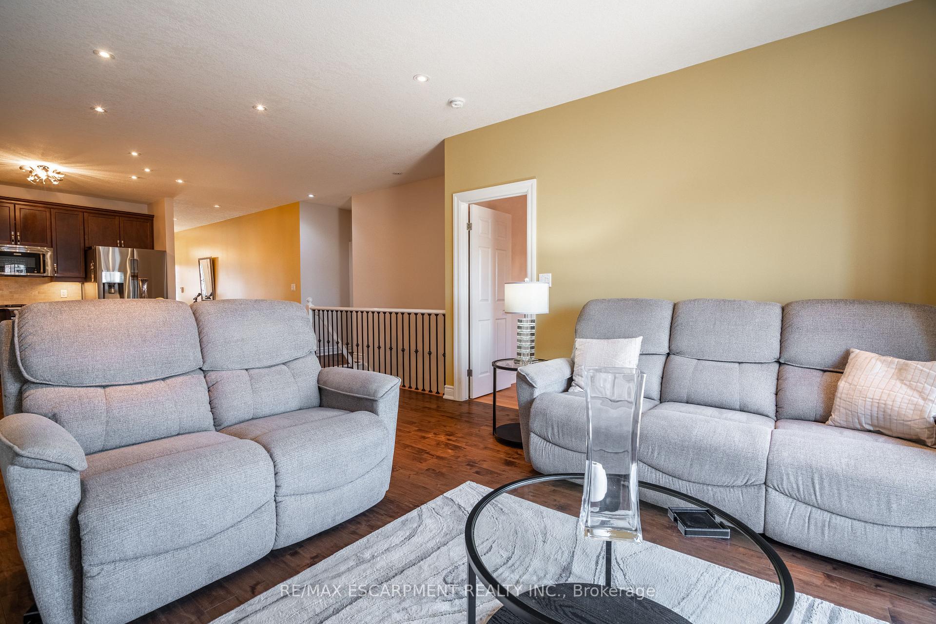 Photo 29 of Unit 10, 10 Greenbrook Drive, Hamilton, Greenford — HOMEH