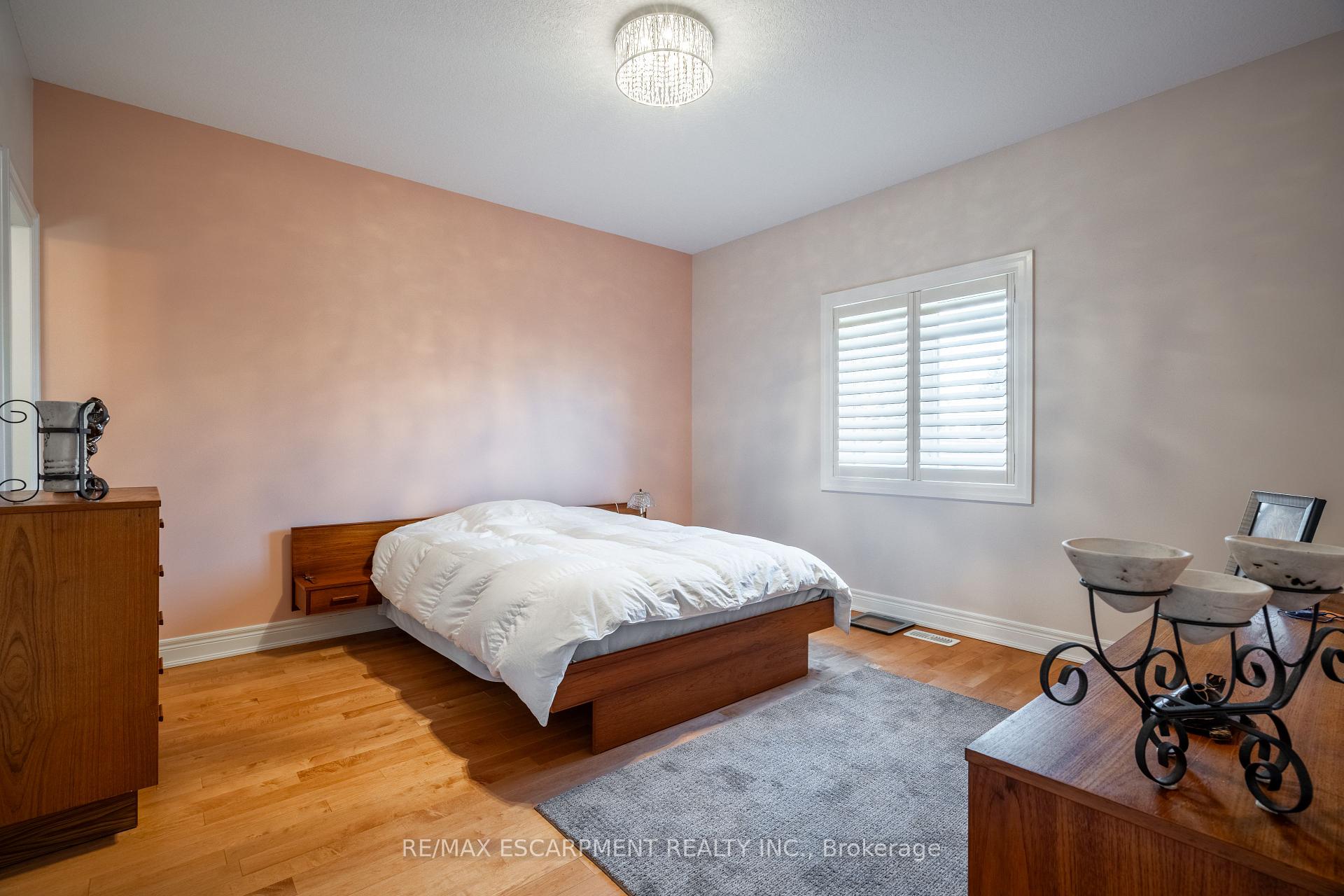 Photo 18 of Unit 10, 10 Greenbrook Drive, Hamilton, Greenford — HOMEH