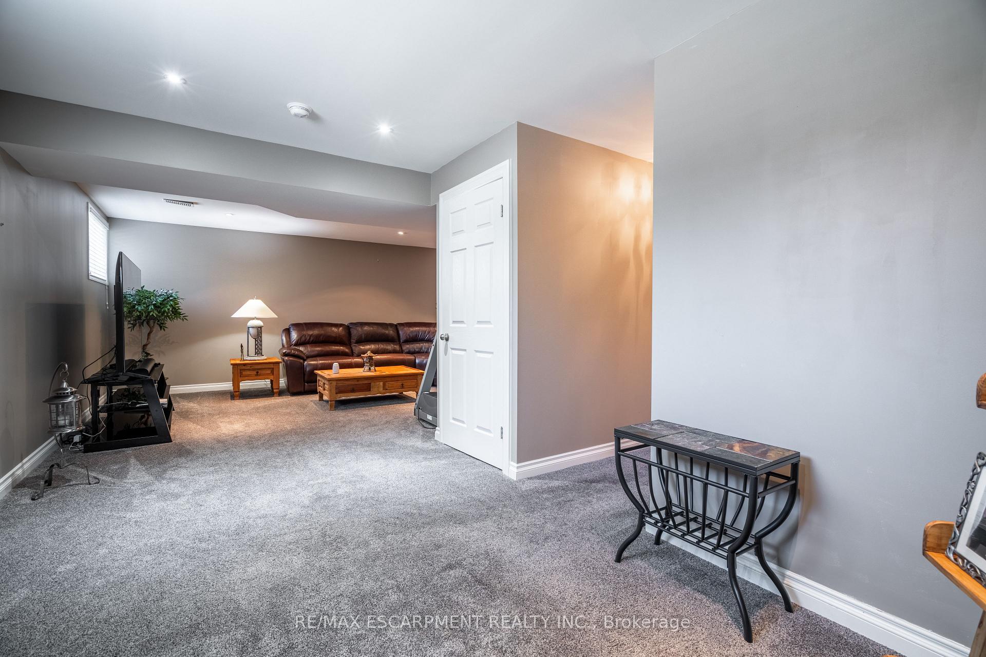 Photo 35 of Unit 10, 10 Greenbrook Drive, Hamilton, Greenford — HOMEH
