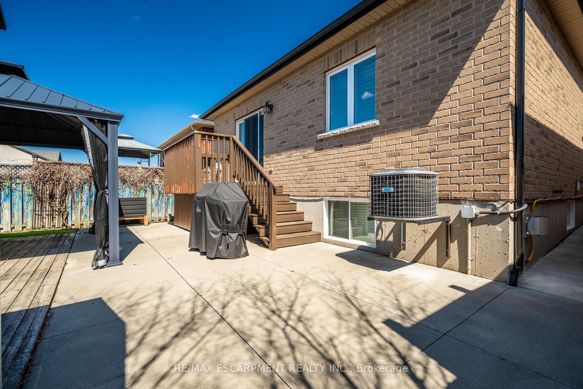 Photo 37 of Unit 10, 10 Greenbrook Drive, Hamilton, Greenford — HOMEH