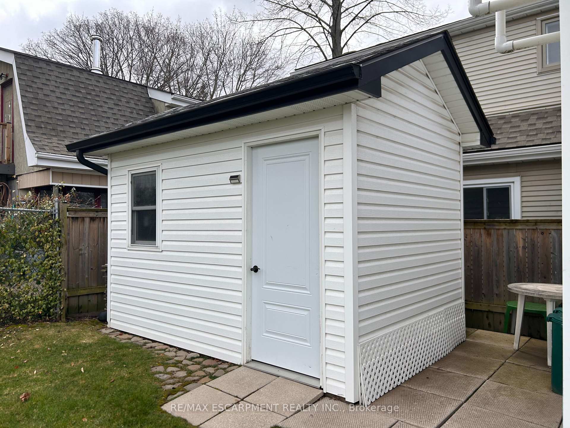 Photo 7 of 1 Tupper Boulevard, Grimsby, Grimsby Beach — HOMEH