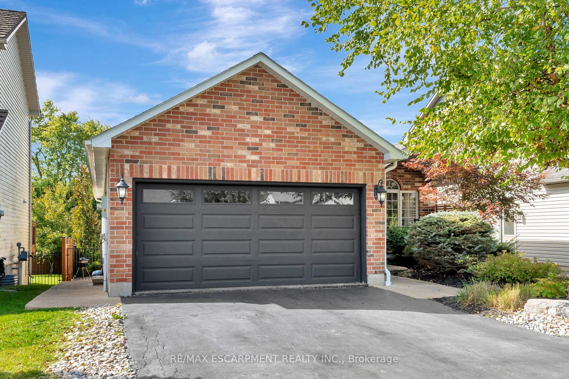 Photo 4 of 54 David Street, Haldimand — HOMEH