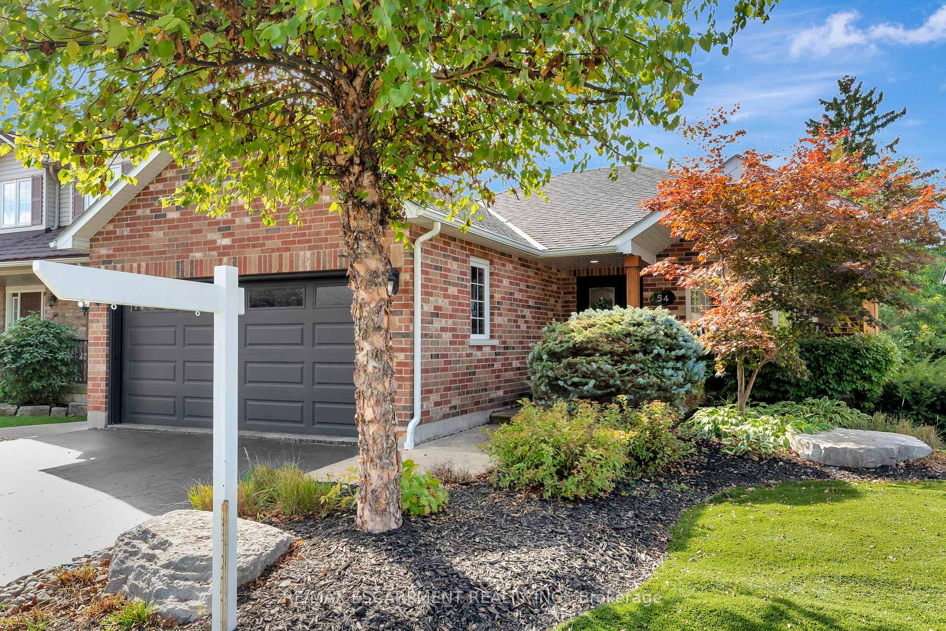 Photo 3 of 54 David Street, Haldimand — HOMEH
