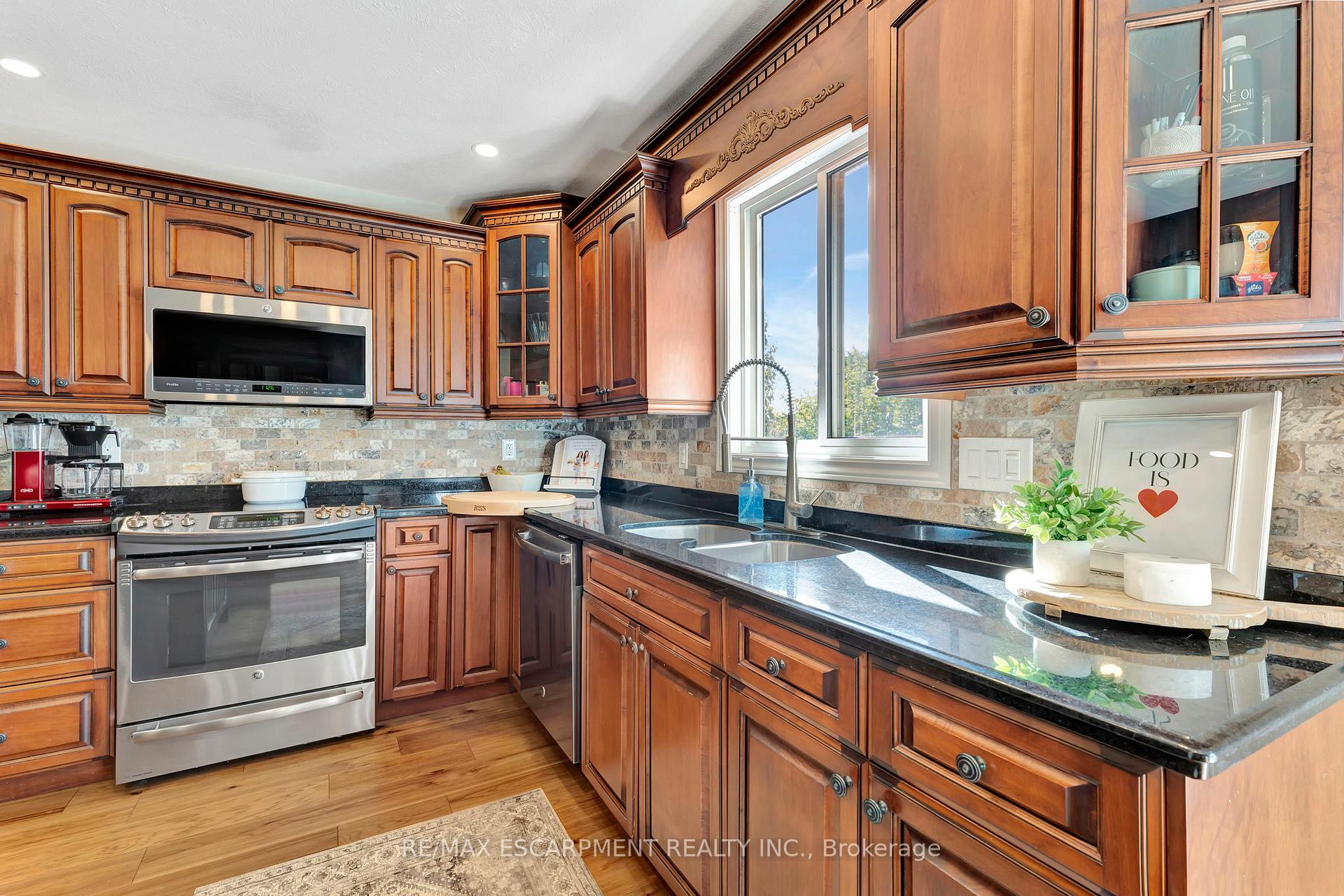 Photo 16 of 54 David Street, Haldimand — HOMEH