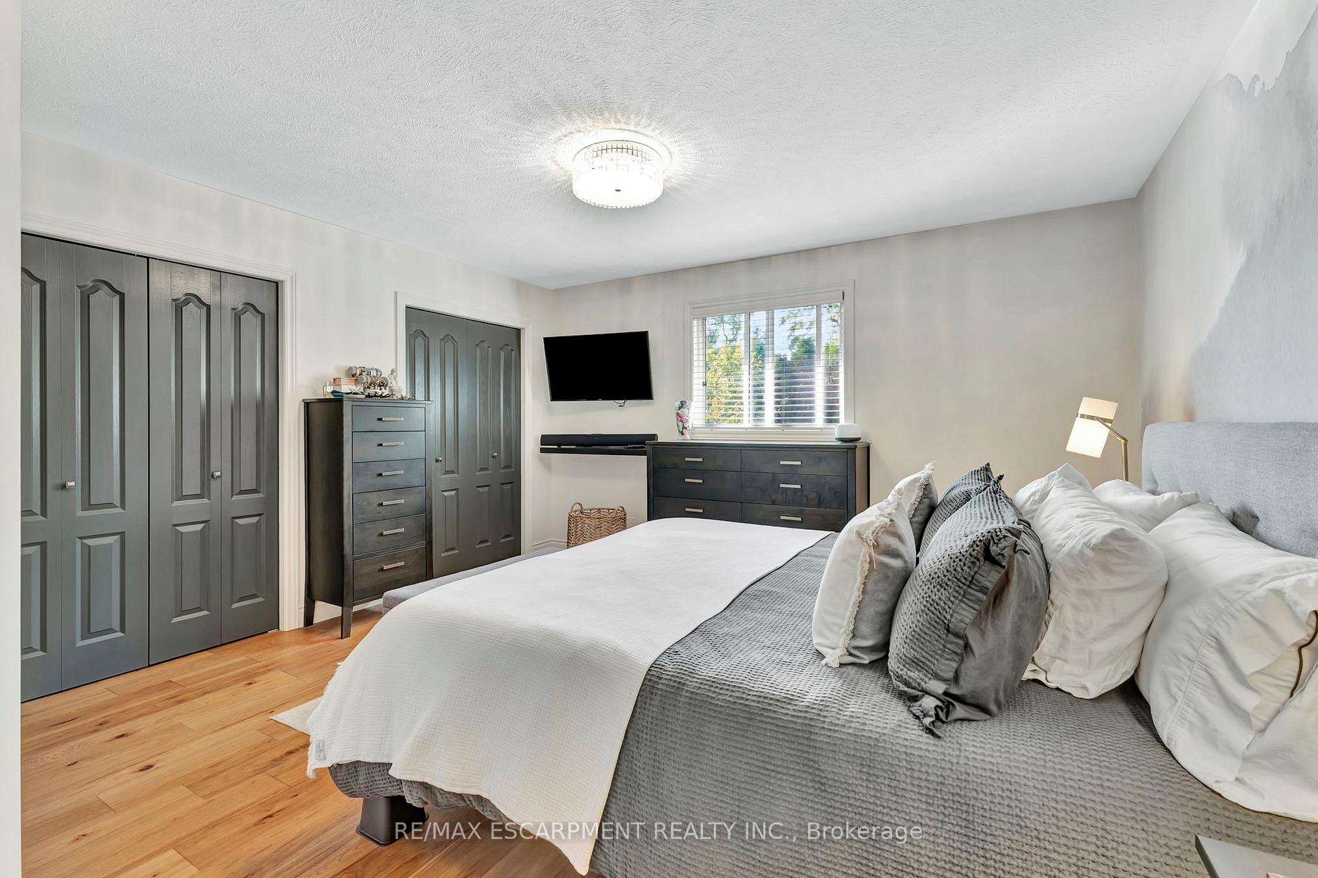 Photo 14 of 54 David Street, Haldimand — HOMEH