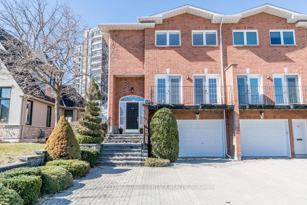 Photo 1 of 44 Kempenfelt Drive, Barrie, North Shore — HOMEH