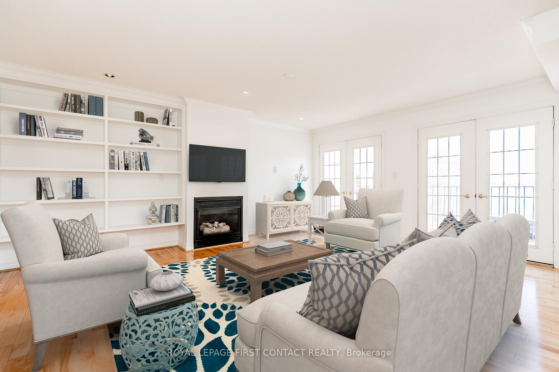 Photo 7 of 44 Kempenfelt Drive, Barrie, North Shore — HOMEH