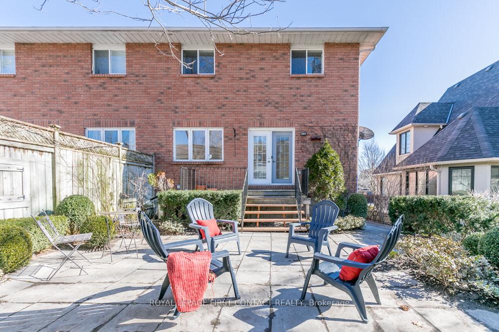 Photo 44 of 44 Kempenfelt Drive, Barrie, North Shore — HOMEH