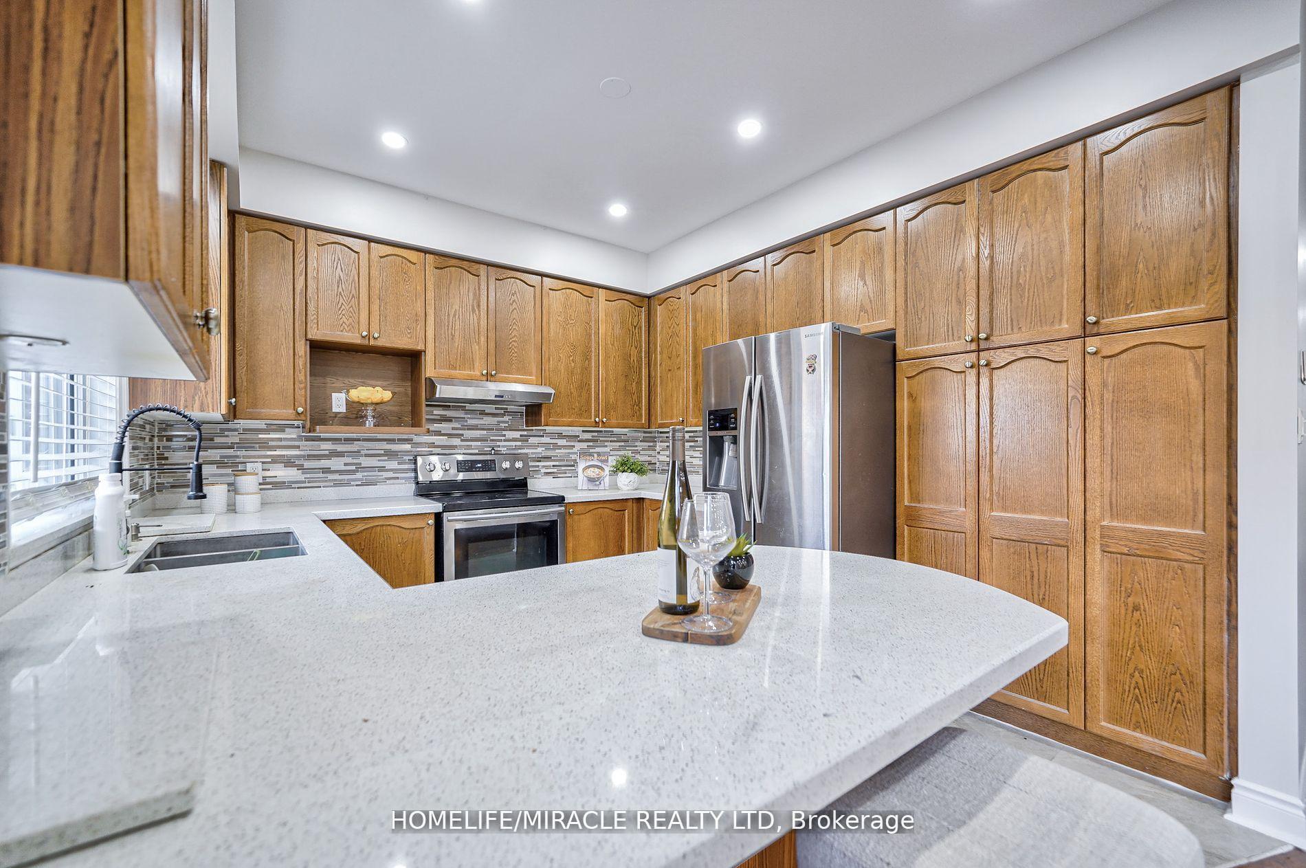 Photo 8 of 679 Ormond Drive, Oshawa, Samac — HOMEH