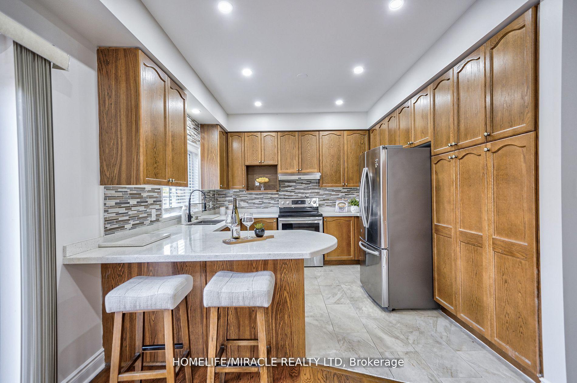 Photo 10 of 679 Ormond Drive, Oshawa, Samac — HOMEH