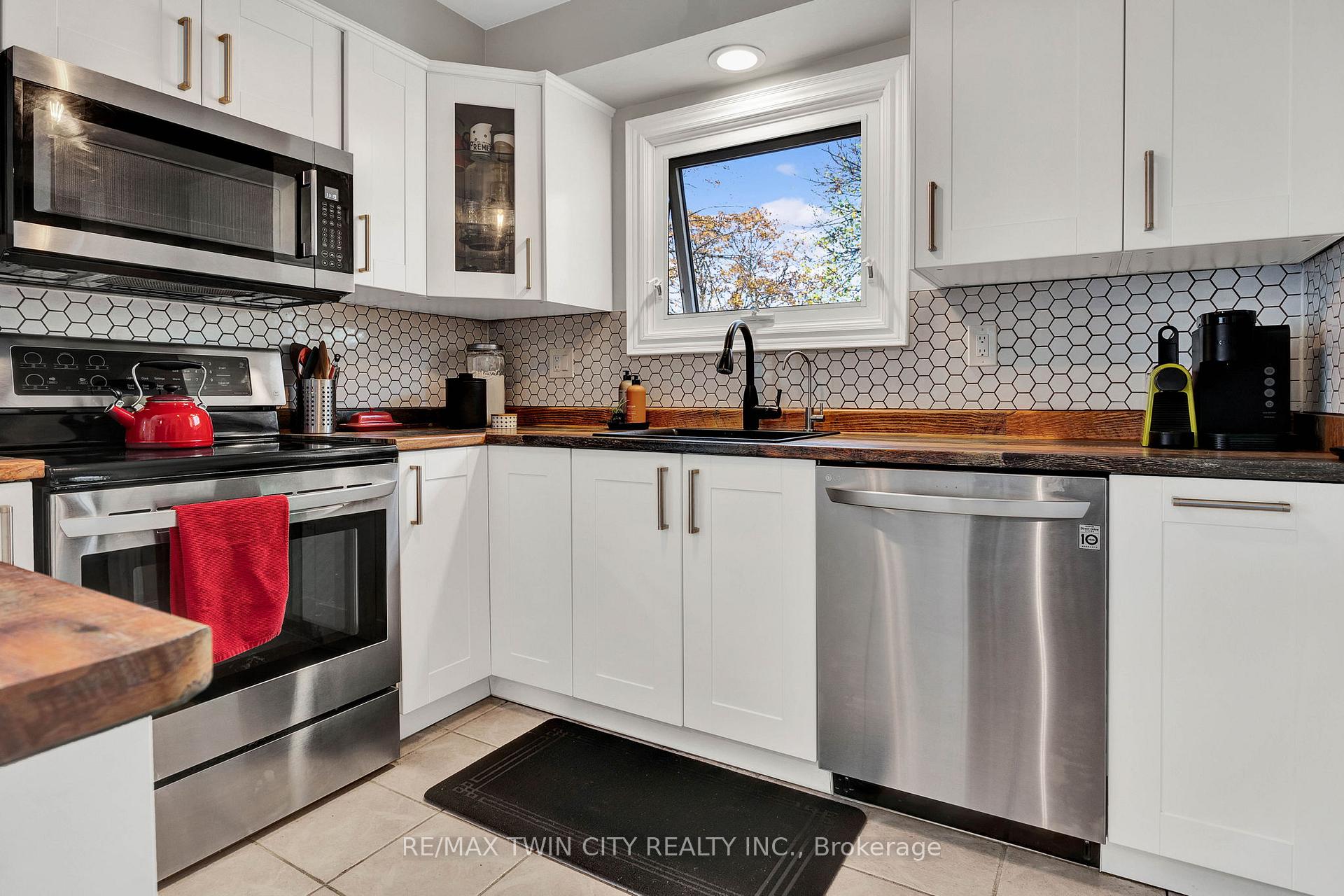 Photo 5 of 79 Keewatin Avenue, Kitchener — HOMEH
