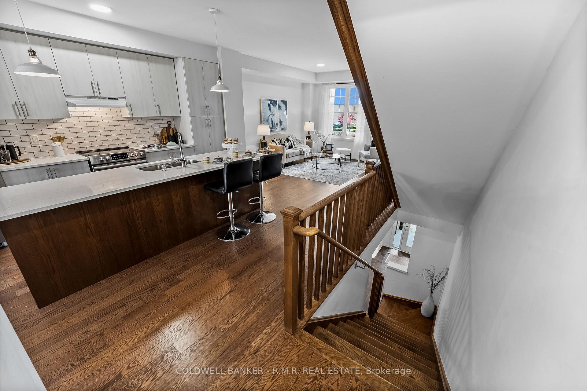 Photo 8 of 21 Prince William Boulevard, Clarington, Bowmanville — HOMEH