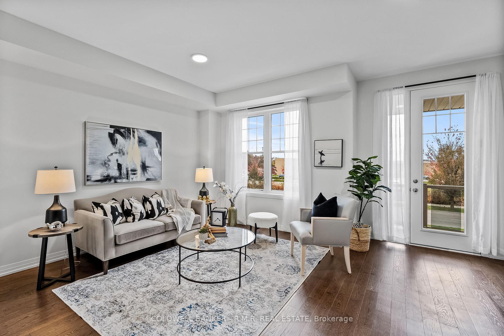 Photo 10 of 21 Prince William Boulevard, Clarington, Bowmanville — HOMEH