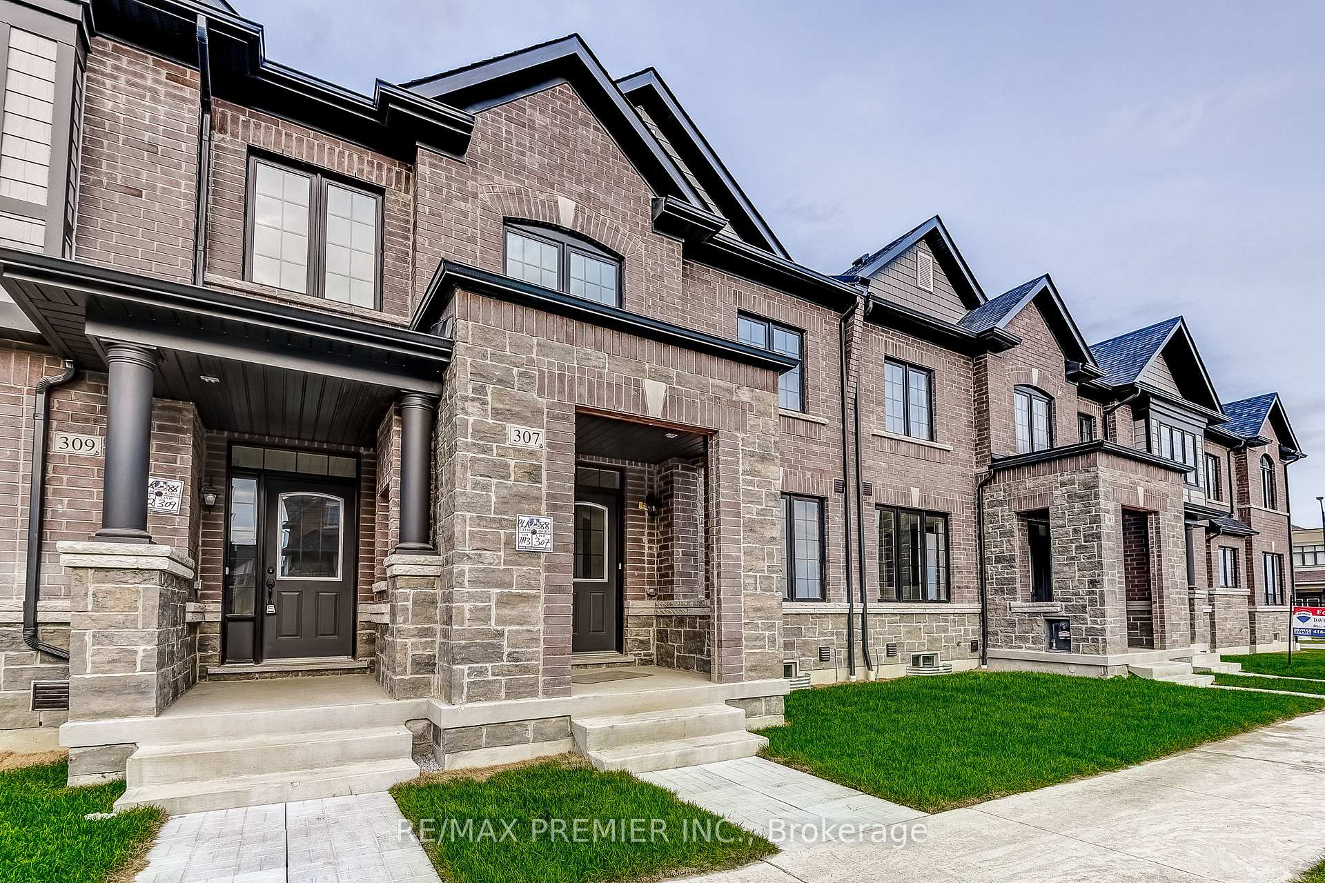Photo 11 of 307 Coronation Road, Whitby, Rural Whitby — HOMEH
