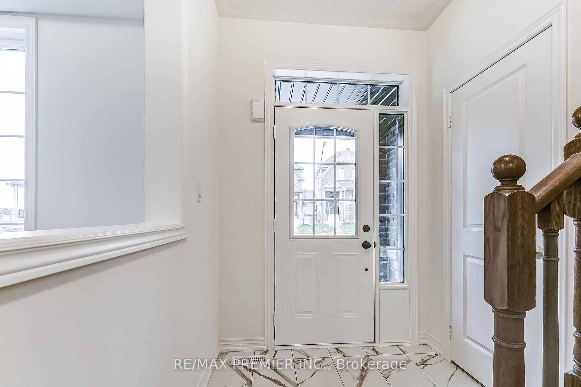 Photo 3 of 307 Coronation Road, Whitby, Rural Whitby — HOMEH