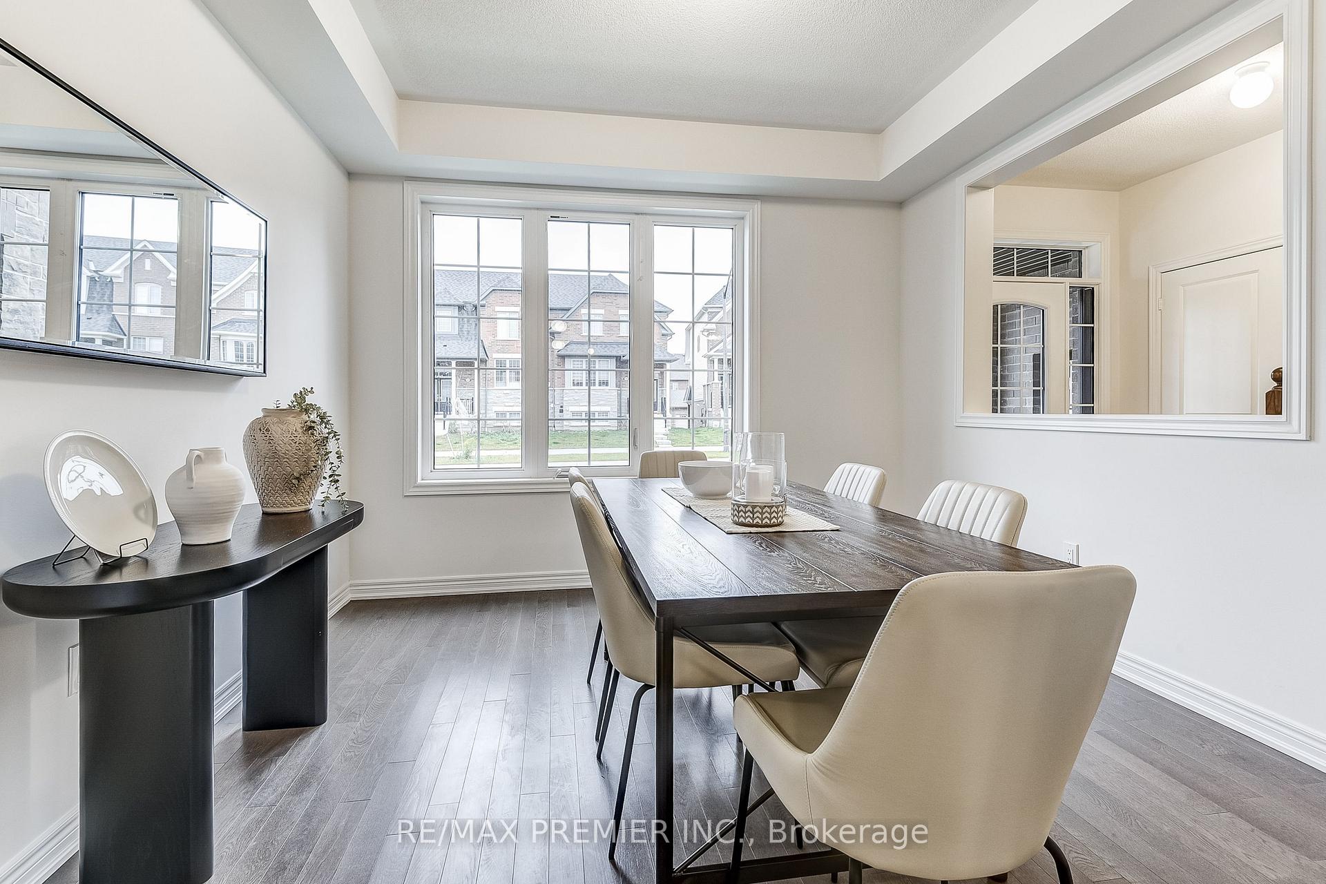 Photo 8 of 307 Coronation Road, Whitby, Rural Whitby — HOMEH