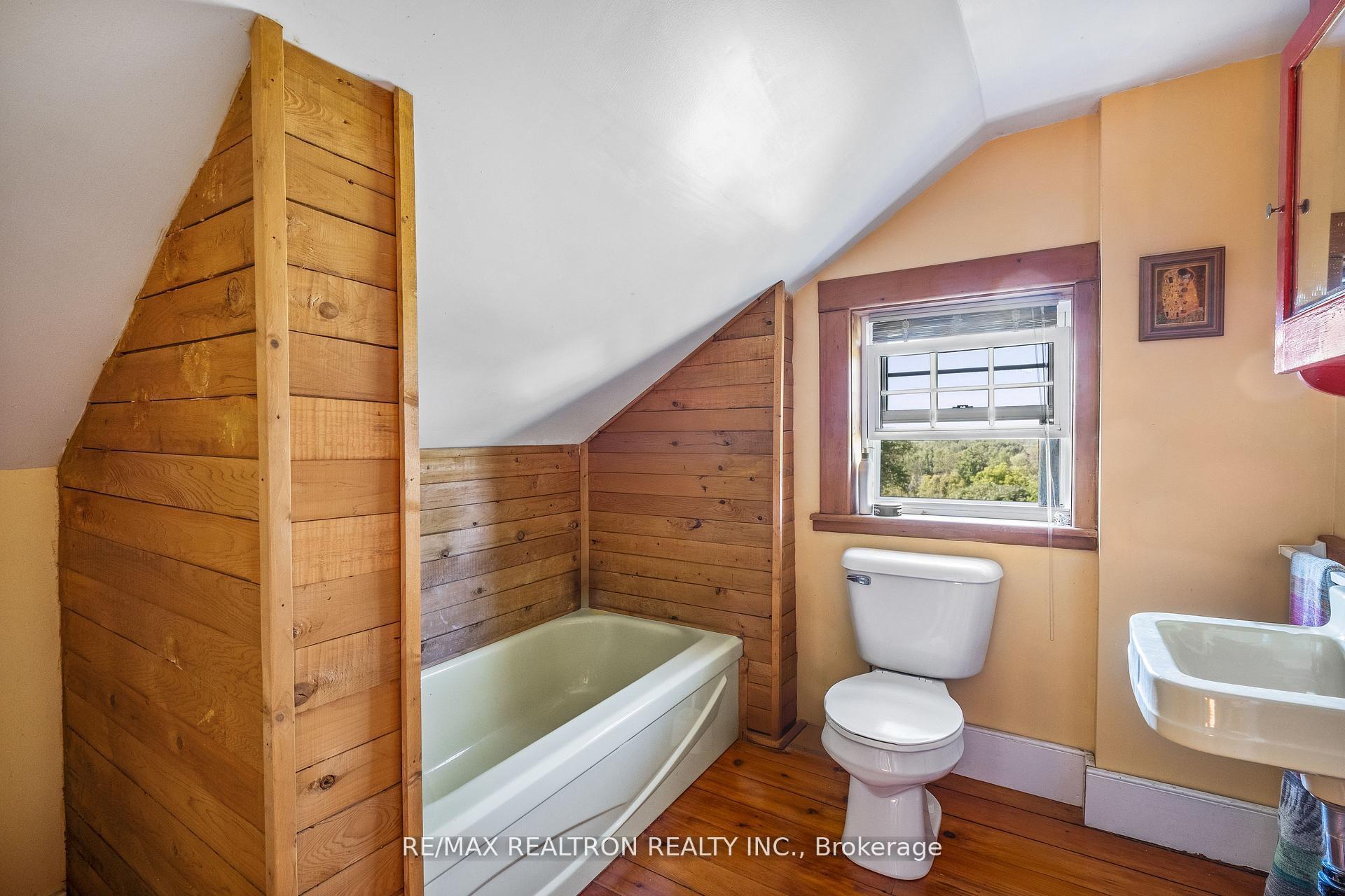 Photo 8 of 499437 6Th Concession Road N, Meaford — HOMEH