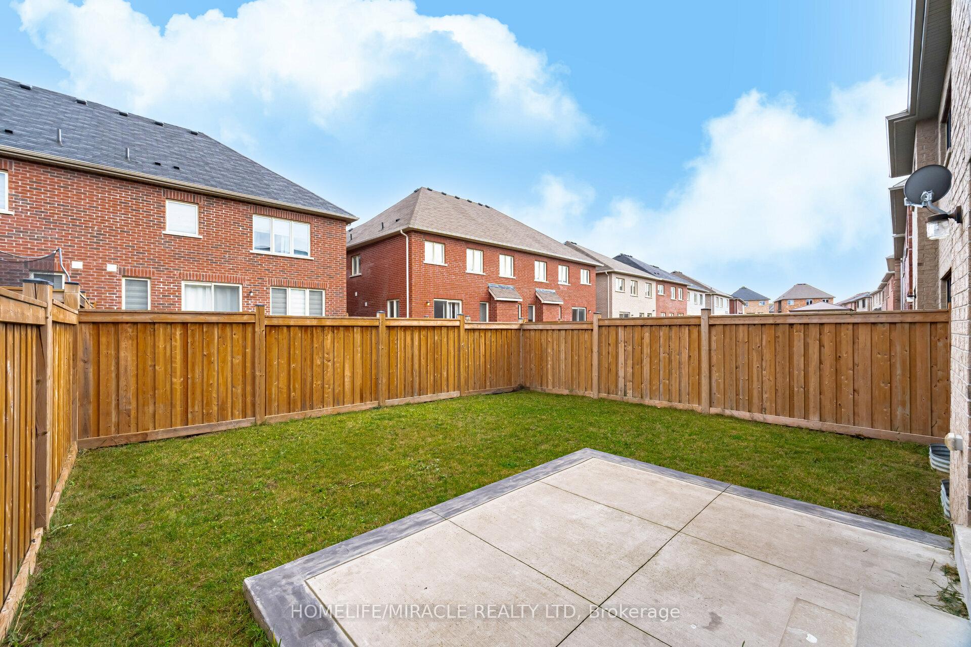Photo 31 of 23 Fringetree Road, Brampton, Sandringham-Wellington North — HOMEH