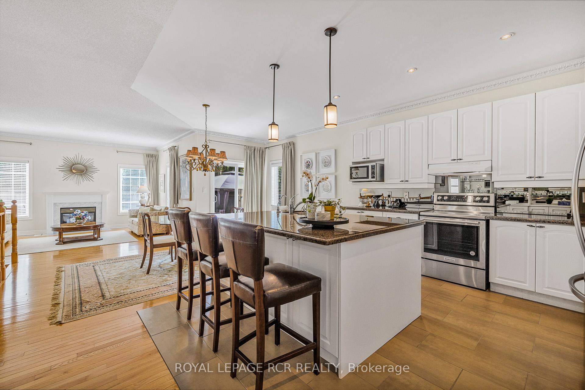 Photo 3 of 20 Rosena Lane, Uxbridge — HOMEH