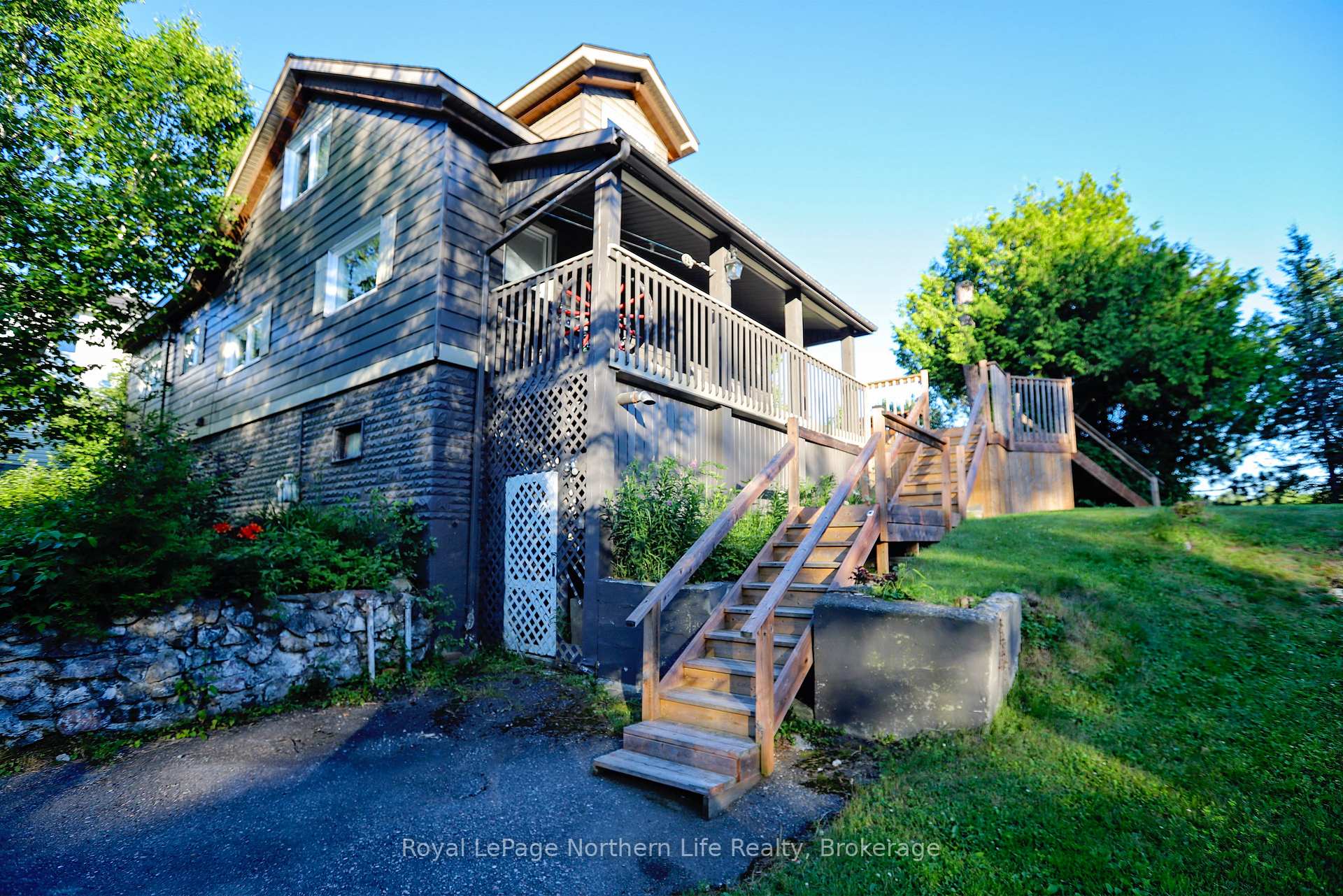 Photo 12 of 51 Lakeshore Drive, Temagami — HOMEH