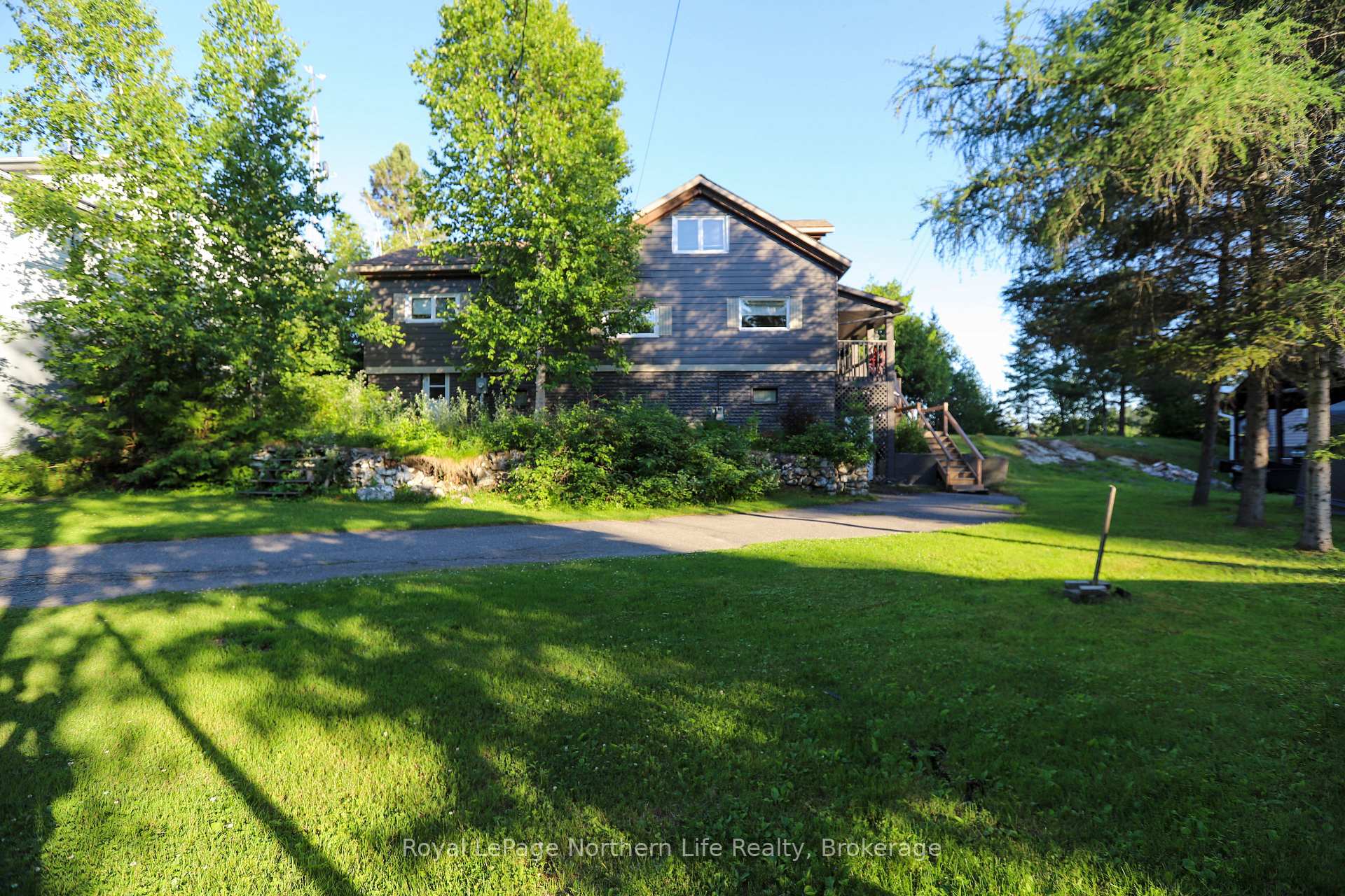 Photo 4 of 51 Lakeshore Drive, Temagami — HOMEH