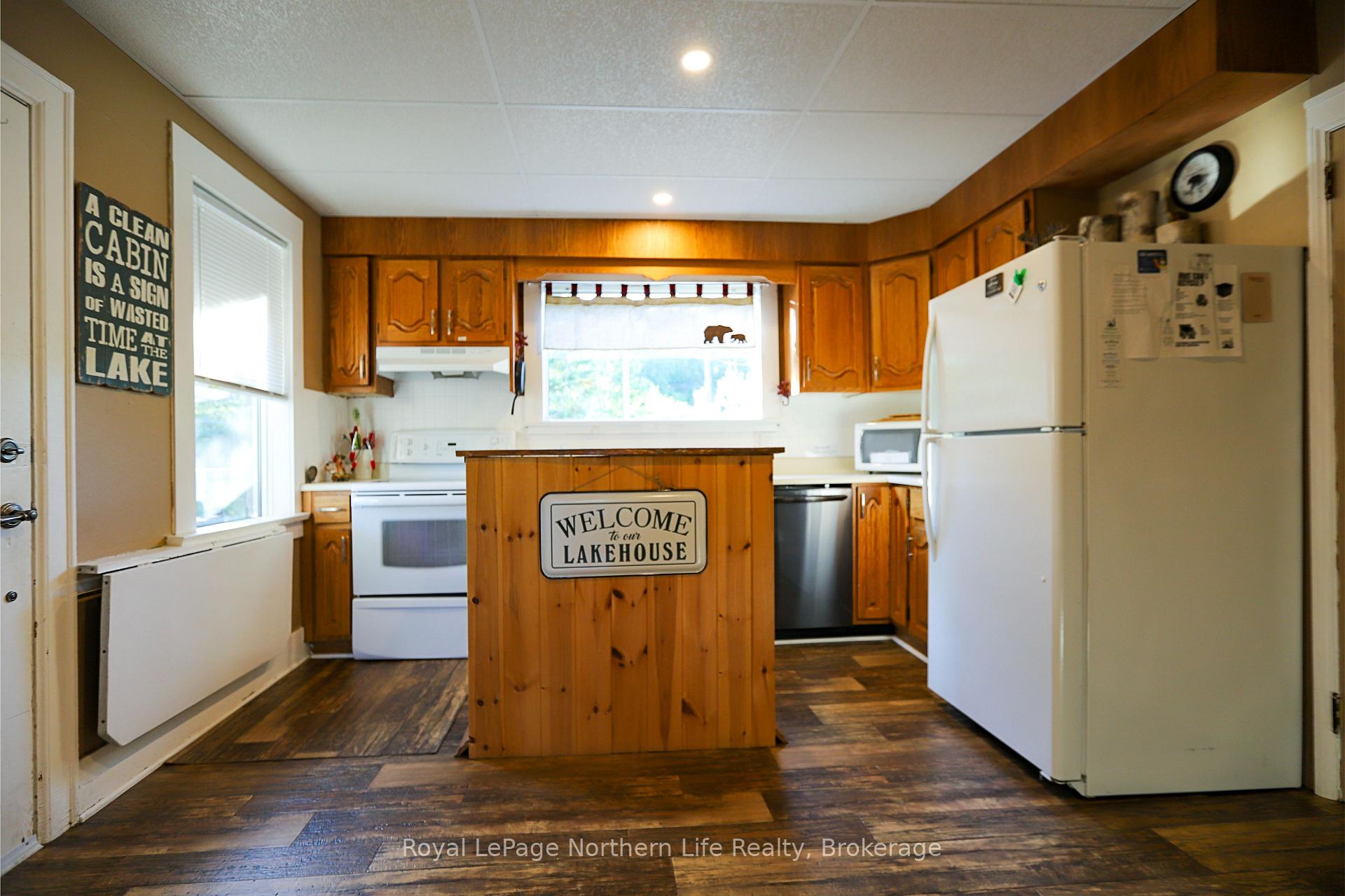 Photo 6 of 51 Lakeshore Drive, Temagami — HOMEH