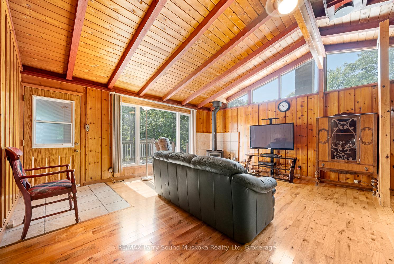 Photo 3 of 124 Pinewood Road, McDougall — HOMEH